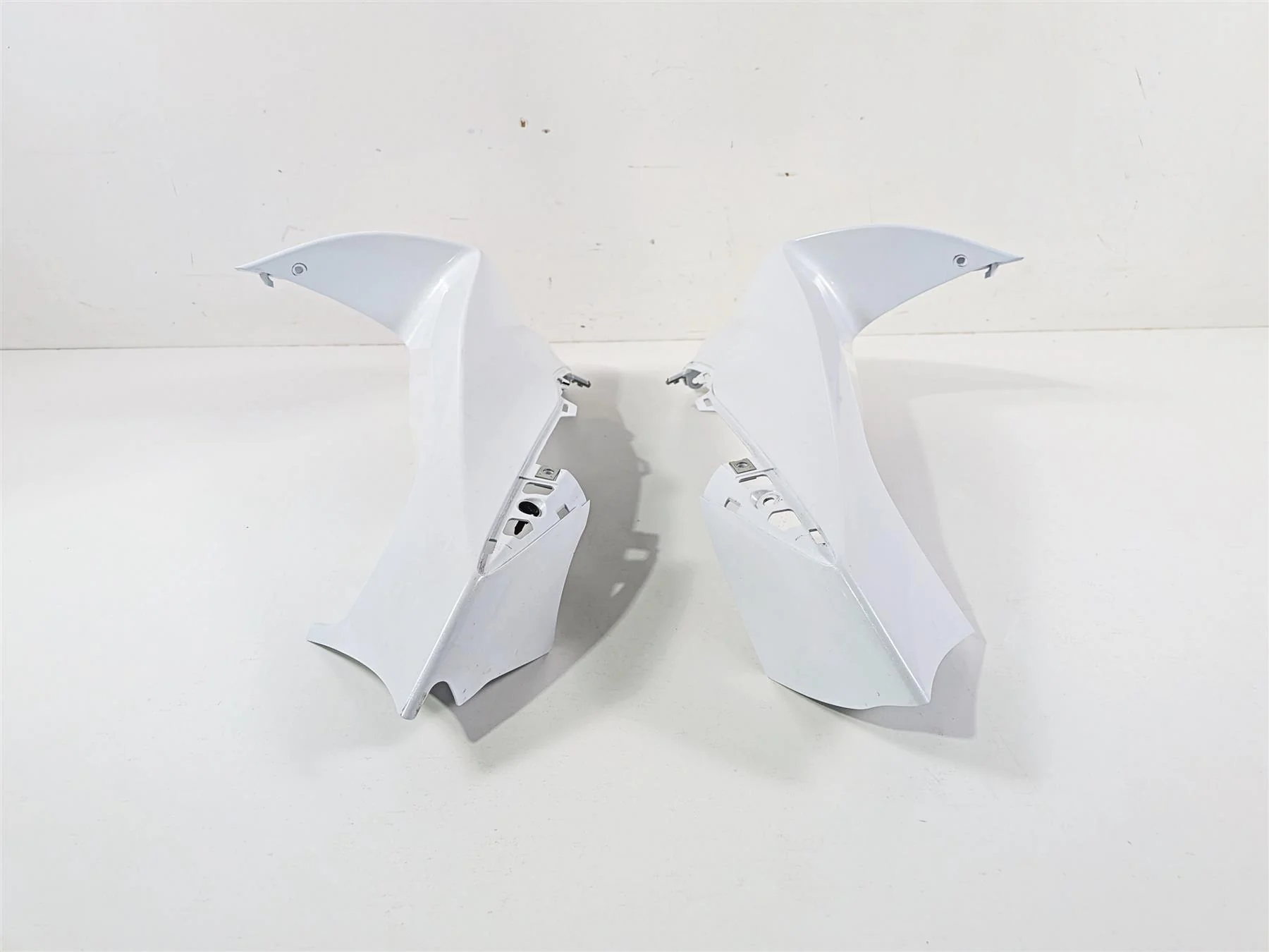 2024 Suzuki GSXR600 Oem Air Intake Ram Cover Fairing Set 94672-14J01 94682-14J01 - Image 3