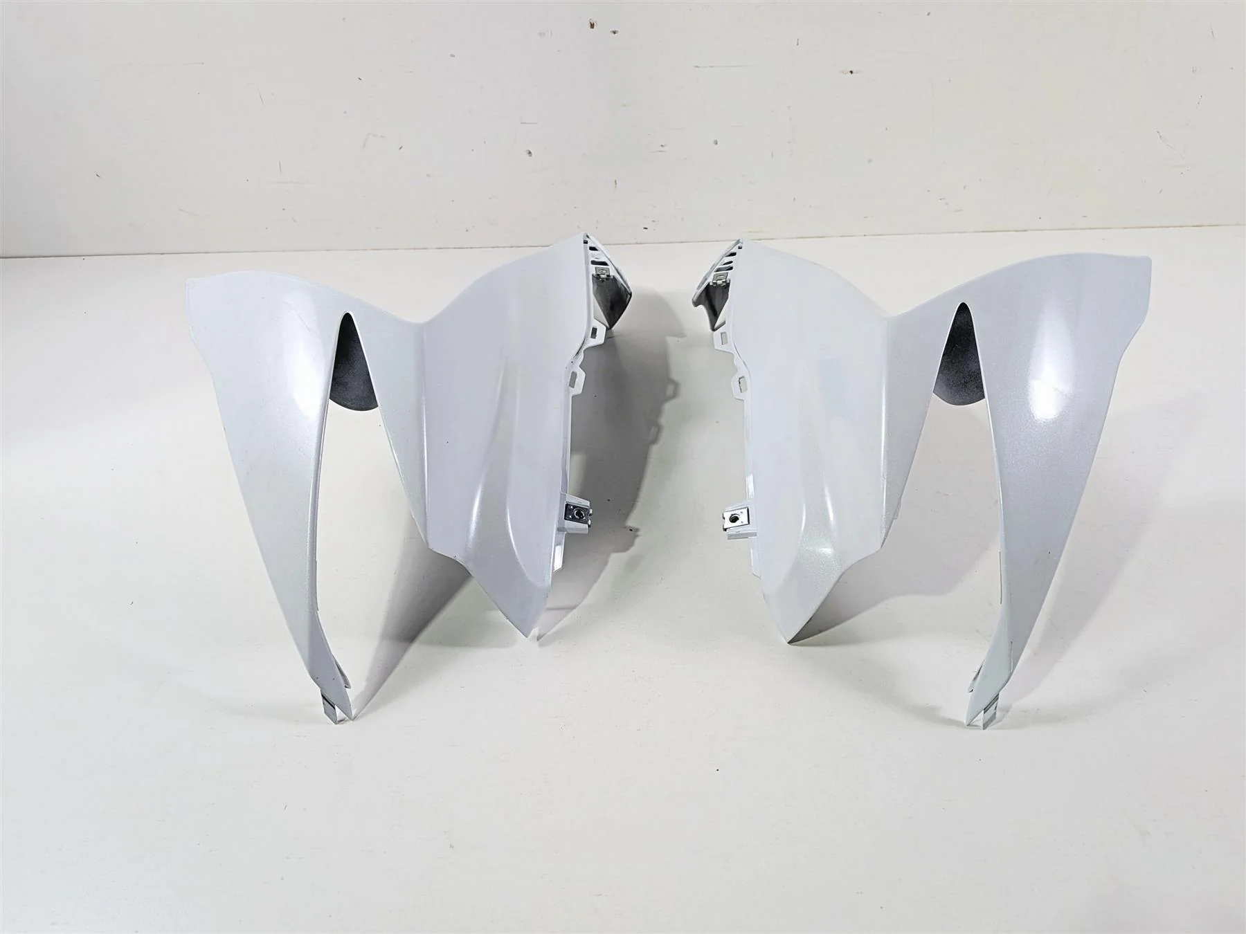2024 Suzuki GSXR600 Oem Air Intake Ram Cover Fairing Set 94672-14J01 94682-14J01 - Image 5