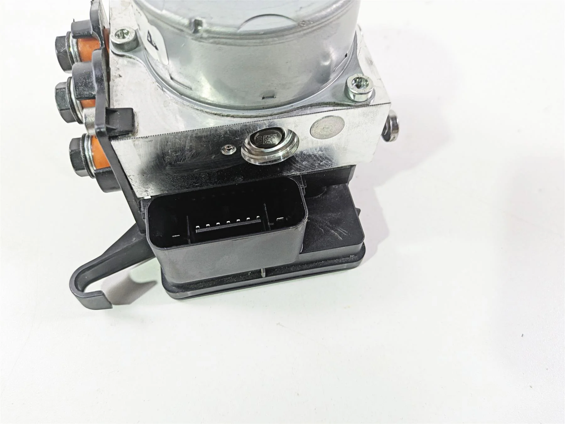 2024 Triumph Street Triple 765 R Abs Brake Pump Unit Module - Read T2029325 - Image 6