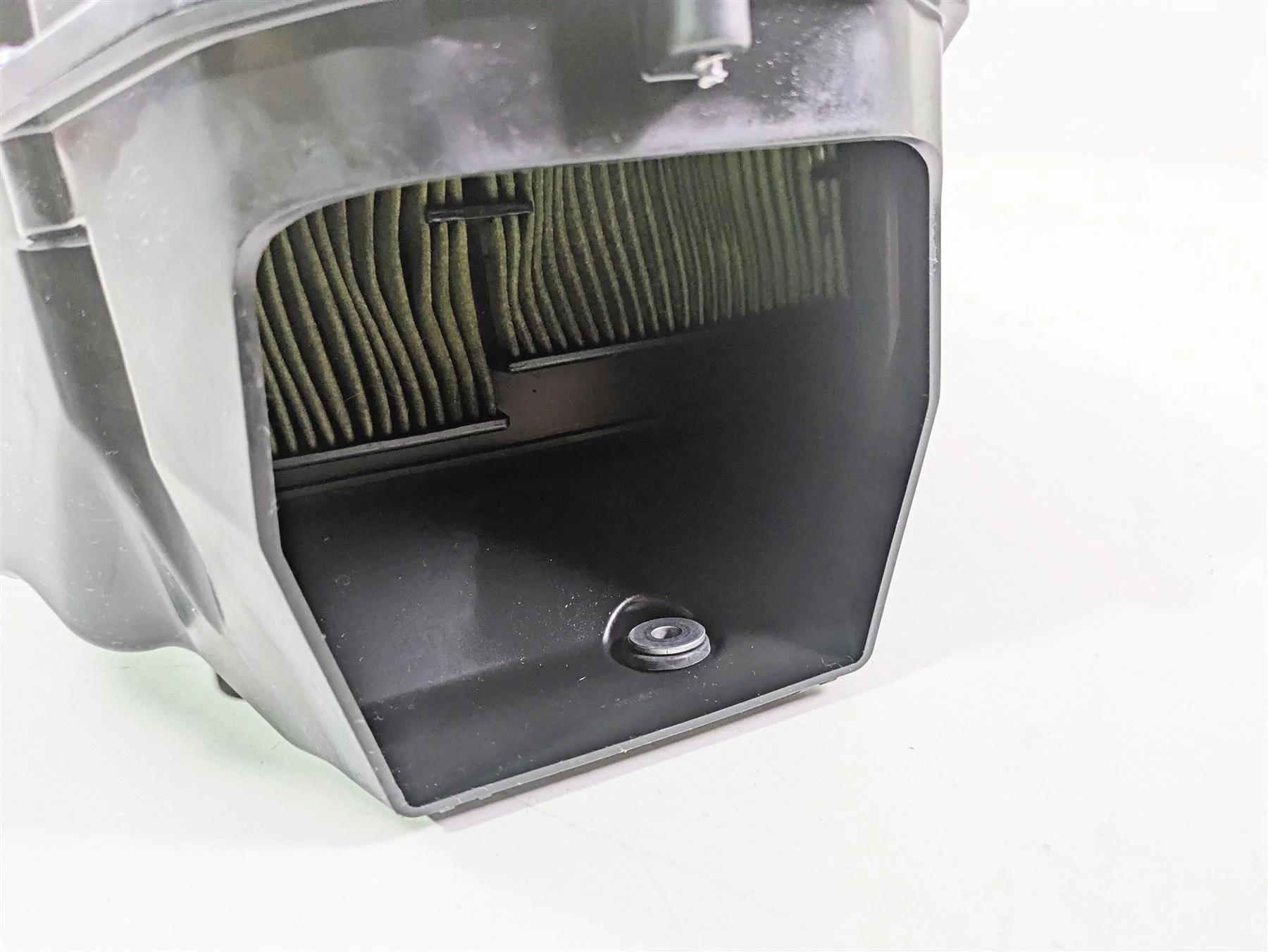 2024 Triumph Street Triple 765 R Air Box Cleaner Breather Filter T2207650 - Image 10