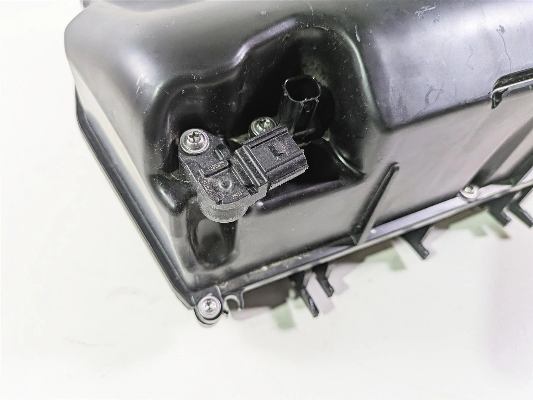 2024 Triumph Street Triple 765 R Air Box Cleaner Breather Filter T2207650 - Image 7