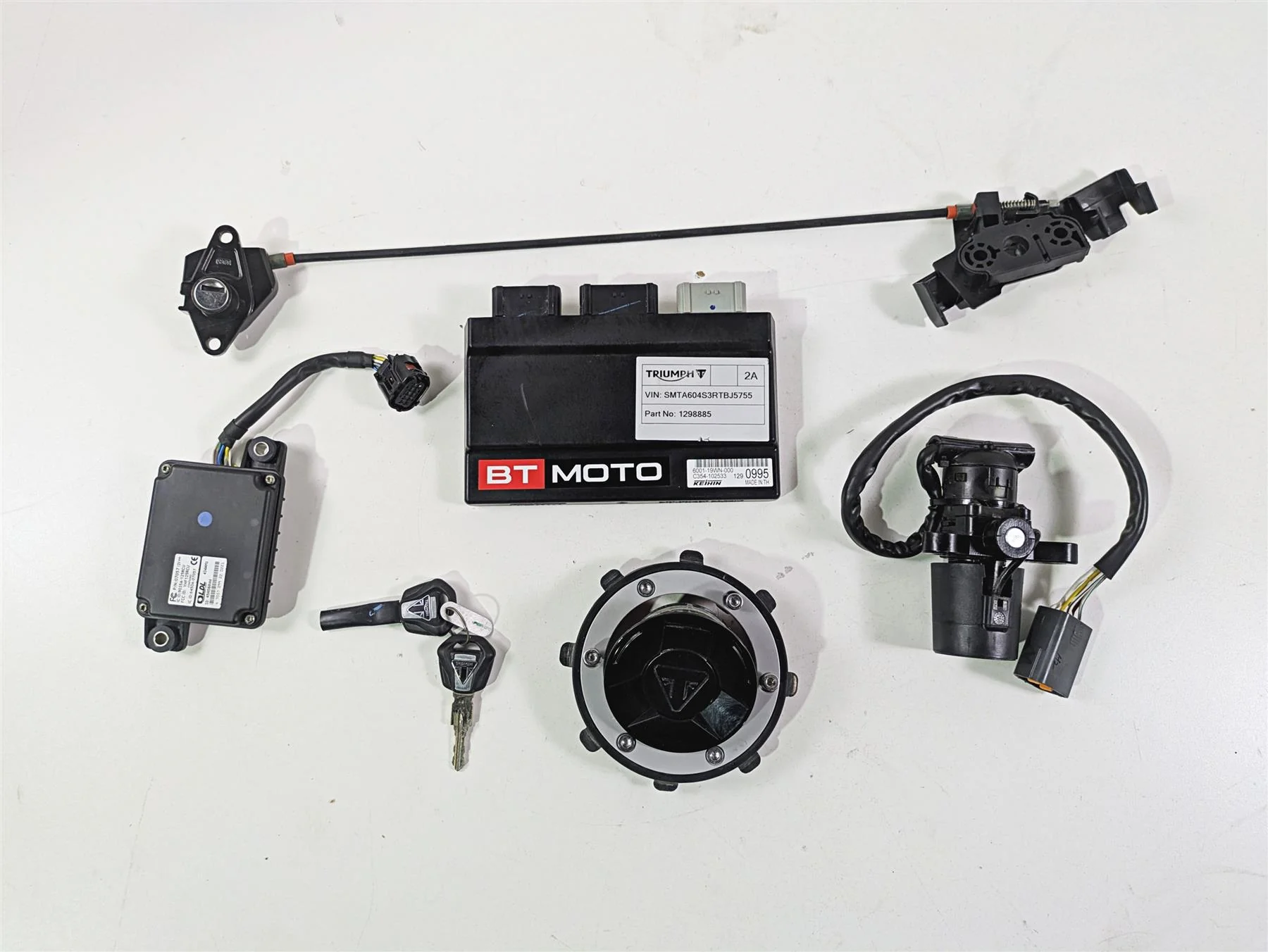 2024 Triumph Street Triple 765 R BT Moto Cdi & Ignition Switch Key Set T1298885