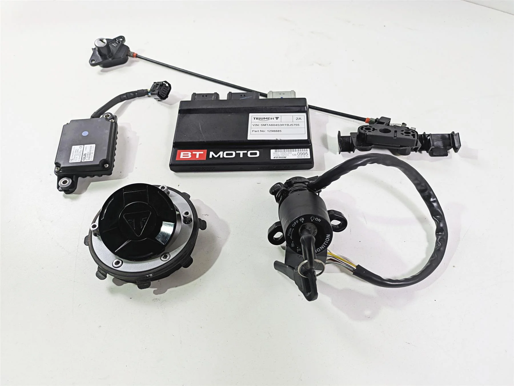 2024 Triumph Street Triple 765 R BT Moto Cdi & Ignition Switch Key Set T1298885 - Image 12