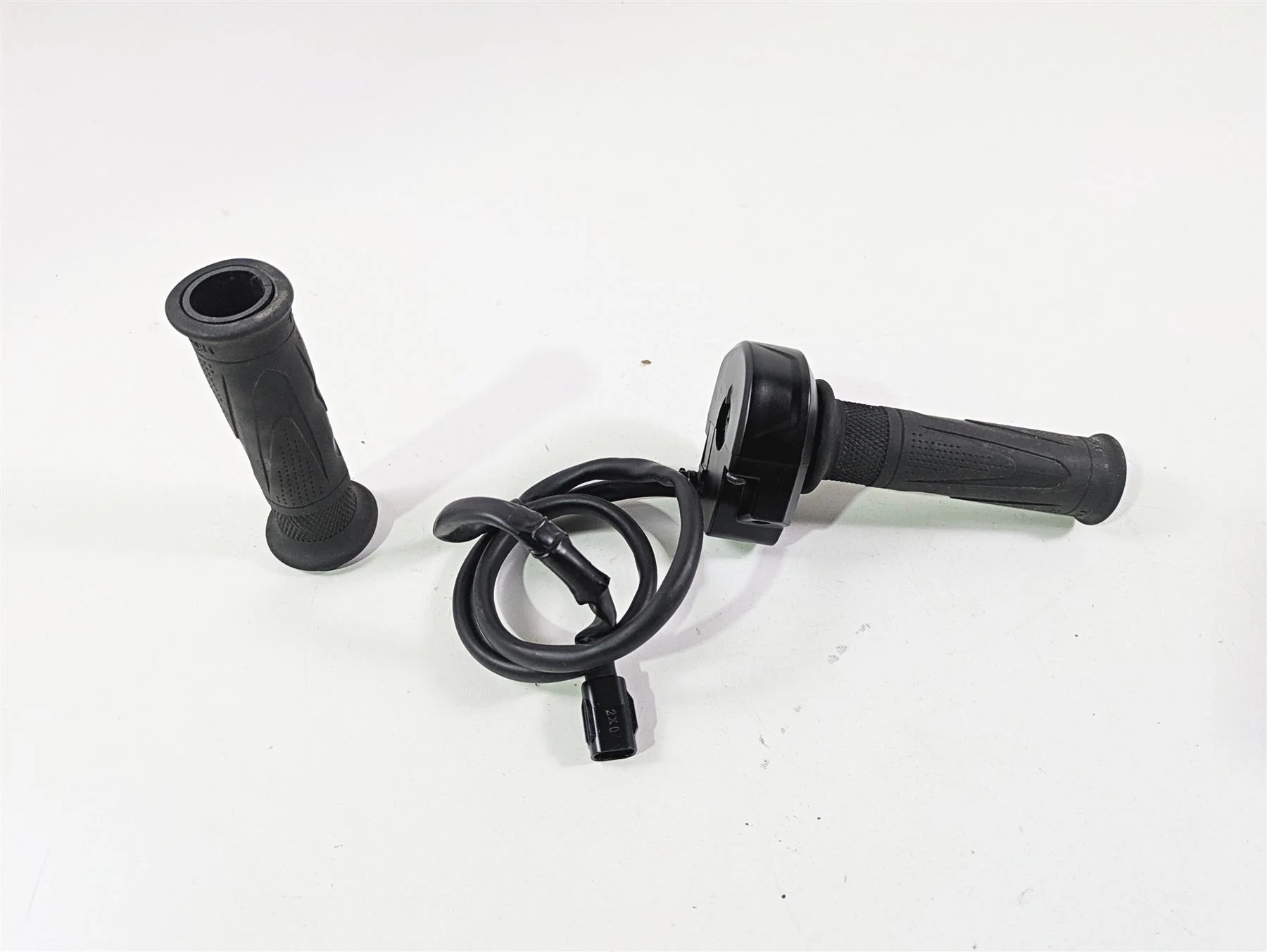2024 Triumph Street Triple 765 R Fly By Wire Throttle Grip Sensor T2043055