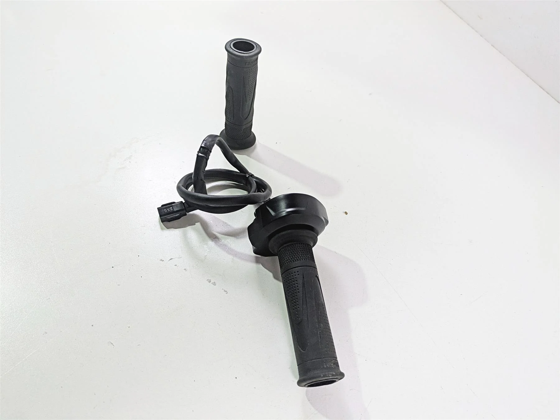 2024 Triumph Street Triple 765 R Fly By Wire Throttle Grip Sensor T2043055 - Image 3