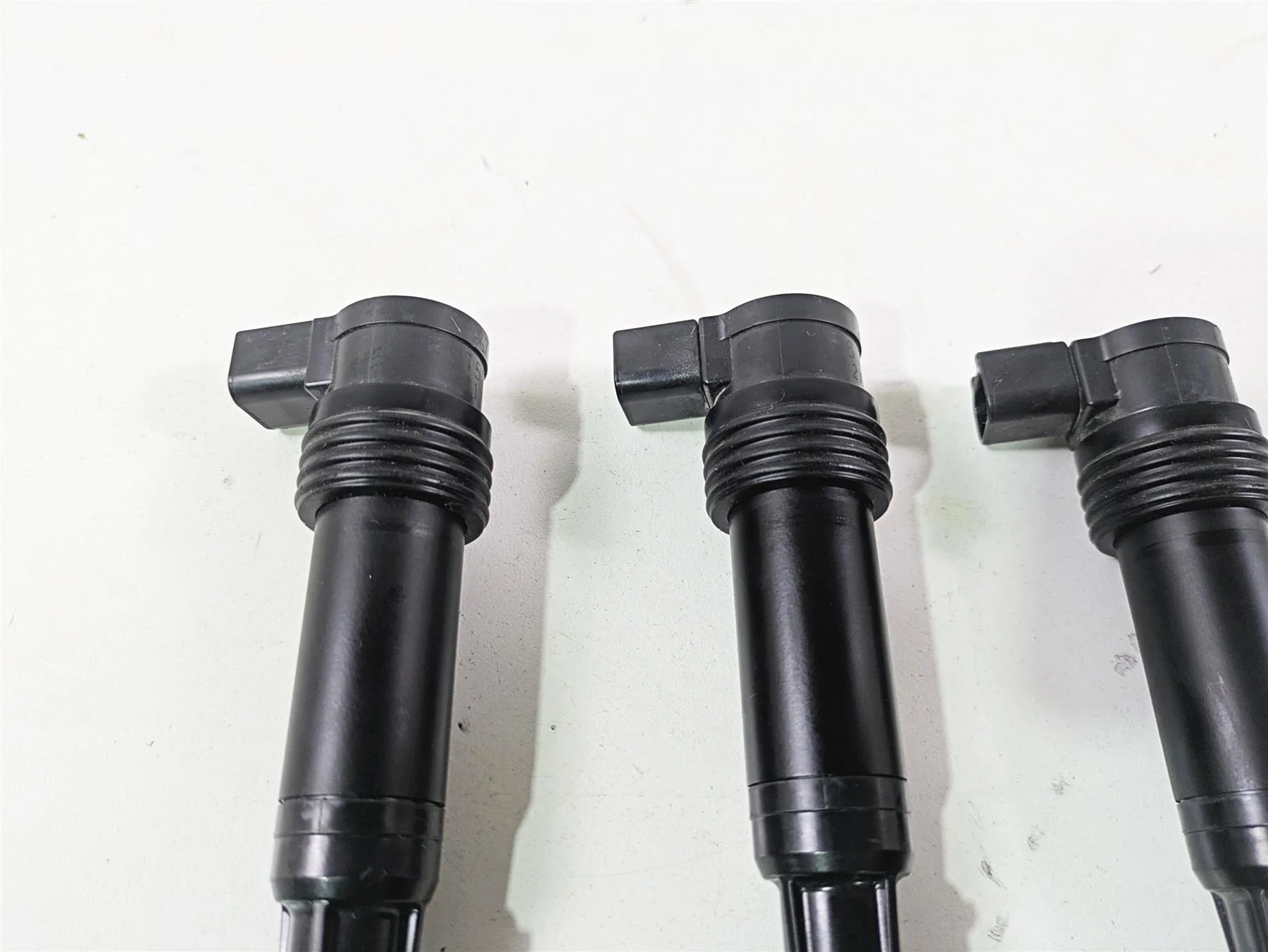 2024 Triumph Street Triple 765 R Ignition Coils Stick Coil Set T1291504 - Image 7