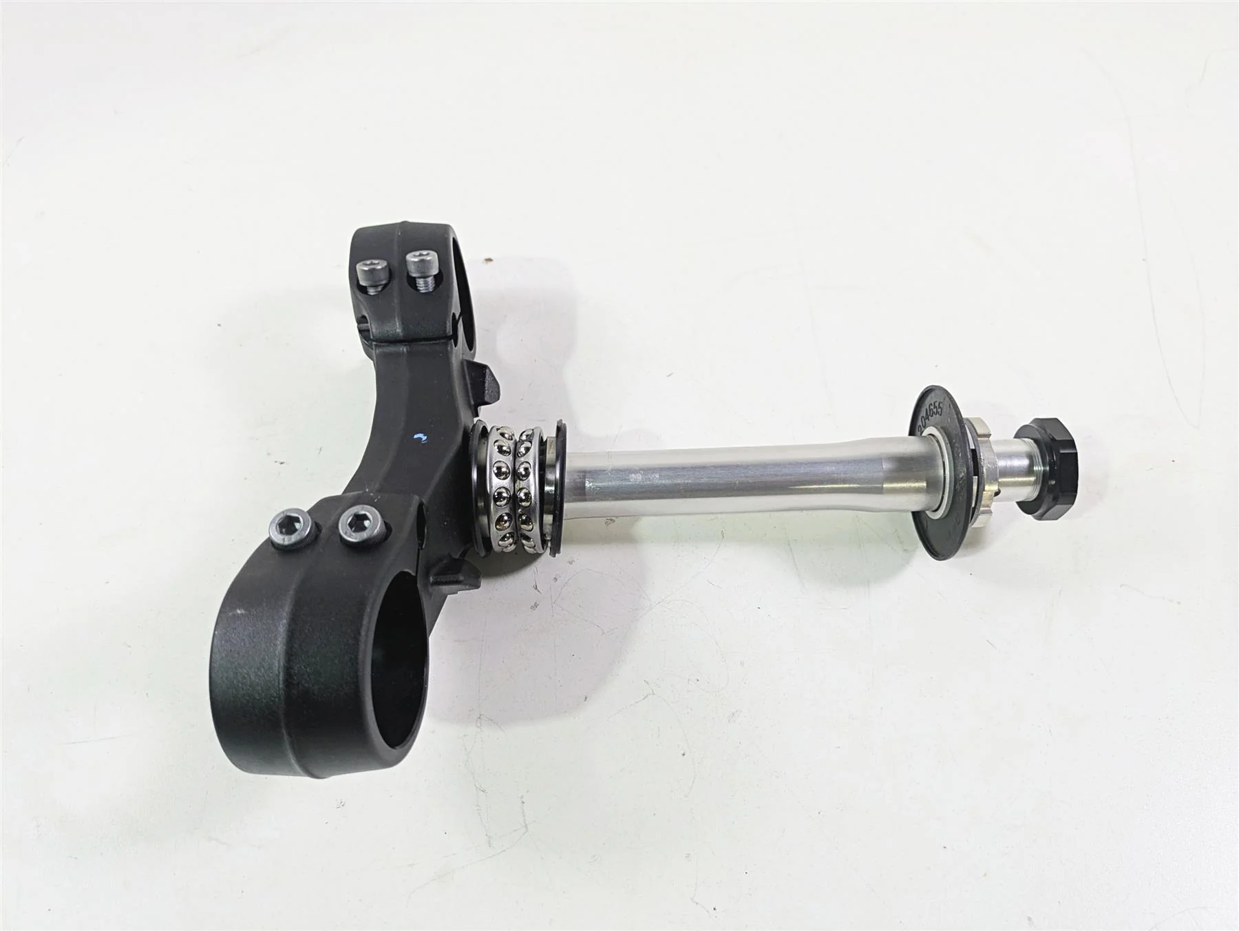 2024 Triumph Street Triple 765 R Lower Triple Tree Steering Clamp T2048903 - Image 2