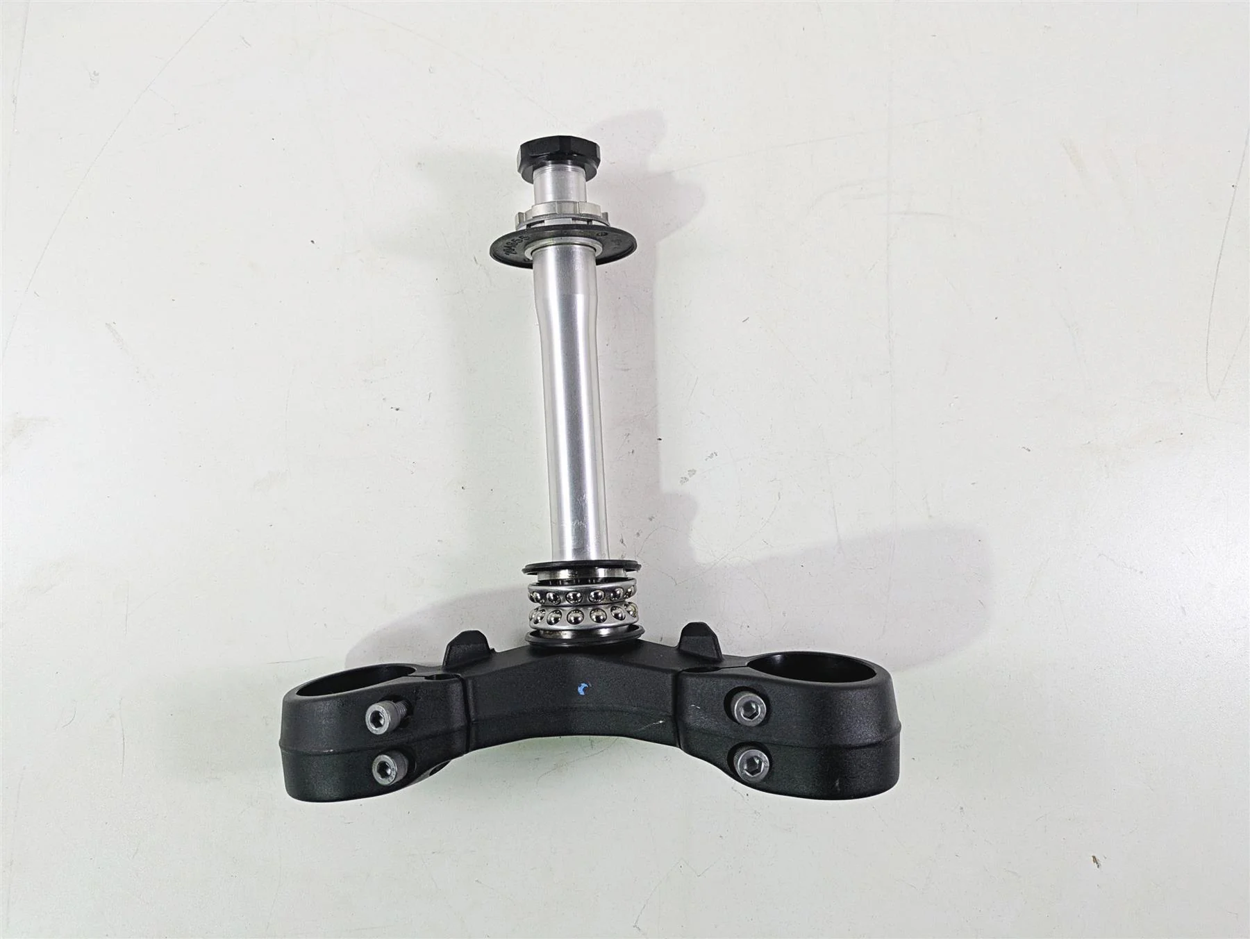 2024 Triumph Street Triple 765 R Lower Triple Tree Steering Clamp T2048903 - Image 5
