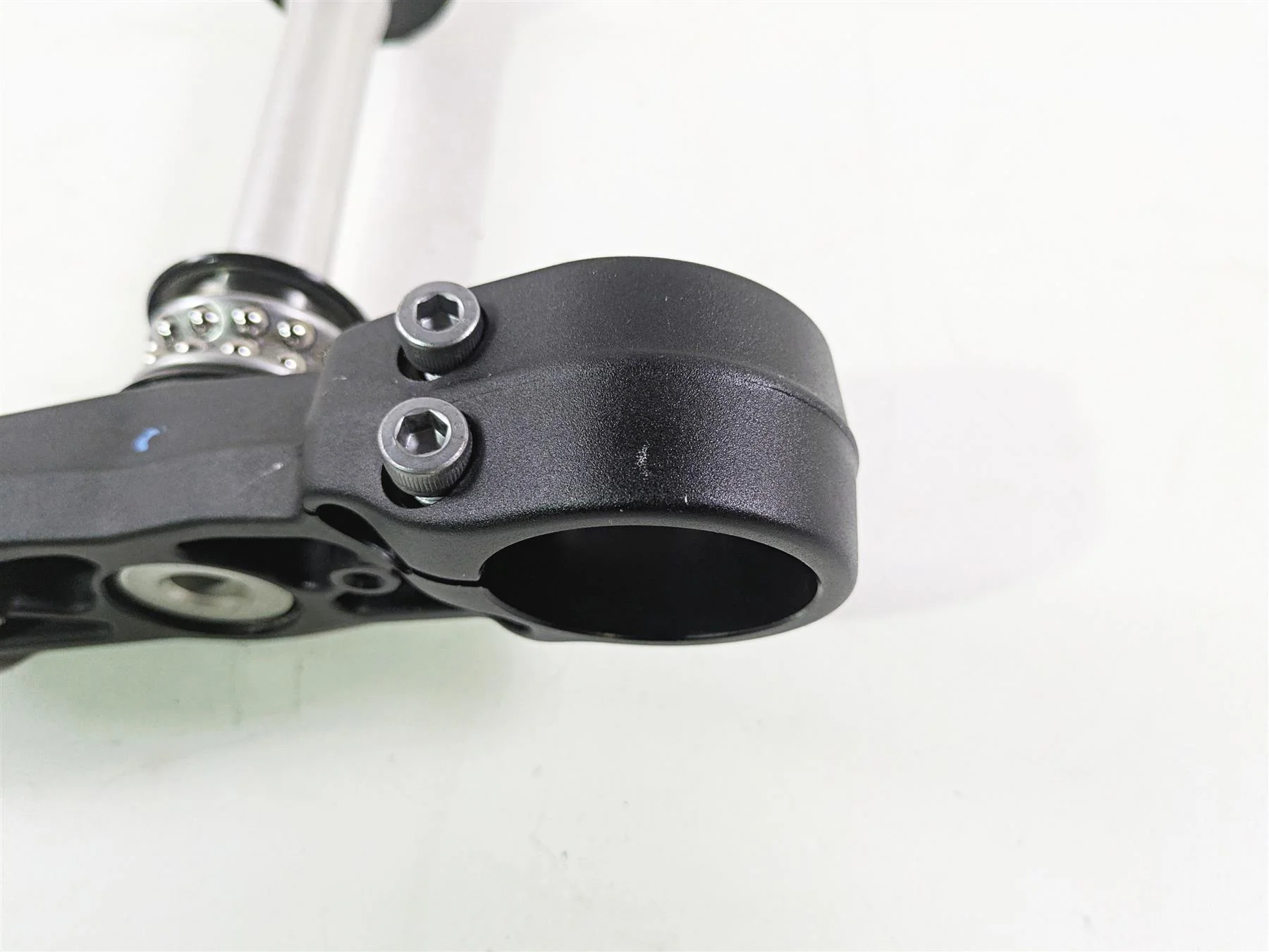 2024 Triumph Street Triple 765 R Lower Triple Tree Steering Clamp T2048903 - Image 6