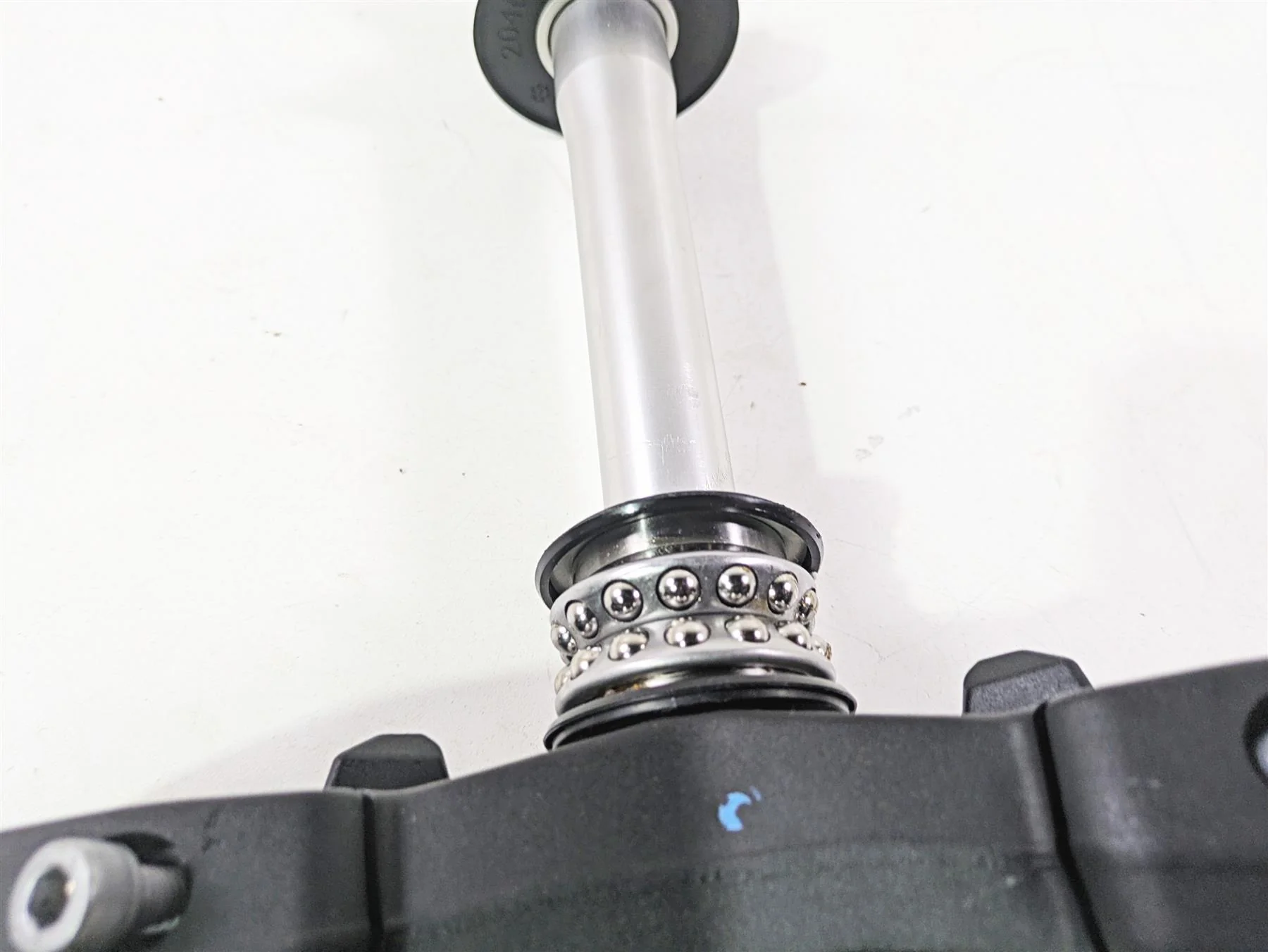 2024 Triumph Street Triple 765 R Lower Triple Tree Steering Clamp T2048903 - Image 9