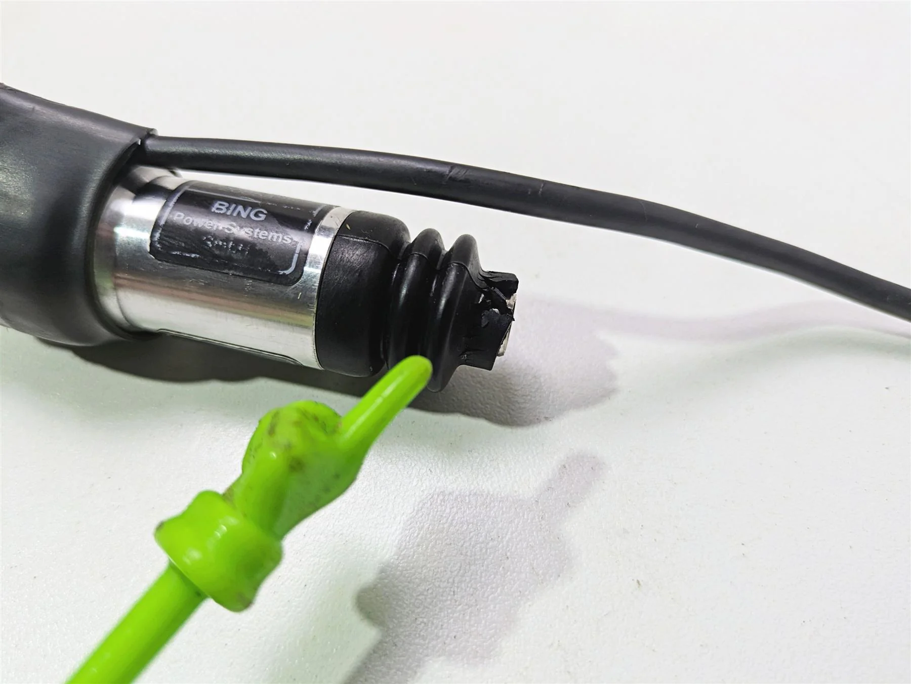 2024 Triumph Street Triple 765 R Quickshifter Quick Shifter - Read T2085435 - Image 2