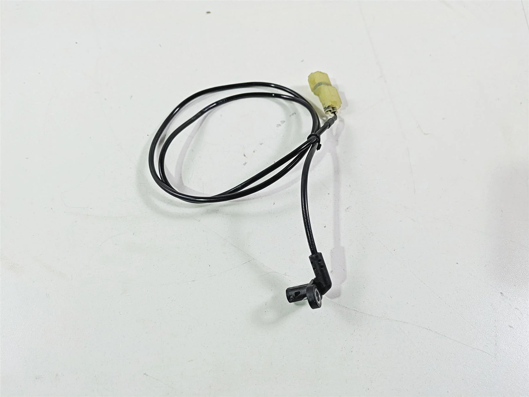 2024 Triumph Street Triple 765 R Rear Wheel Speed Abs Brake Sensor T2022799 - Image 2
