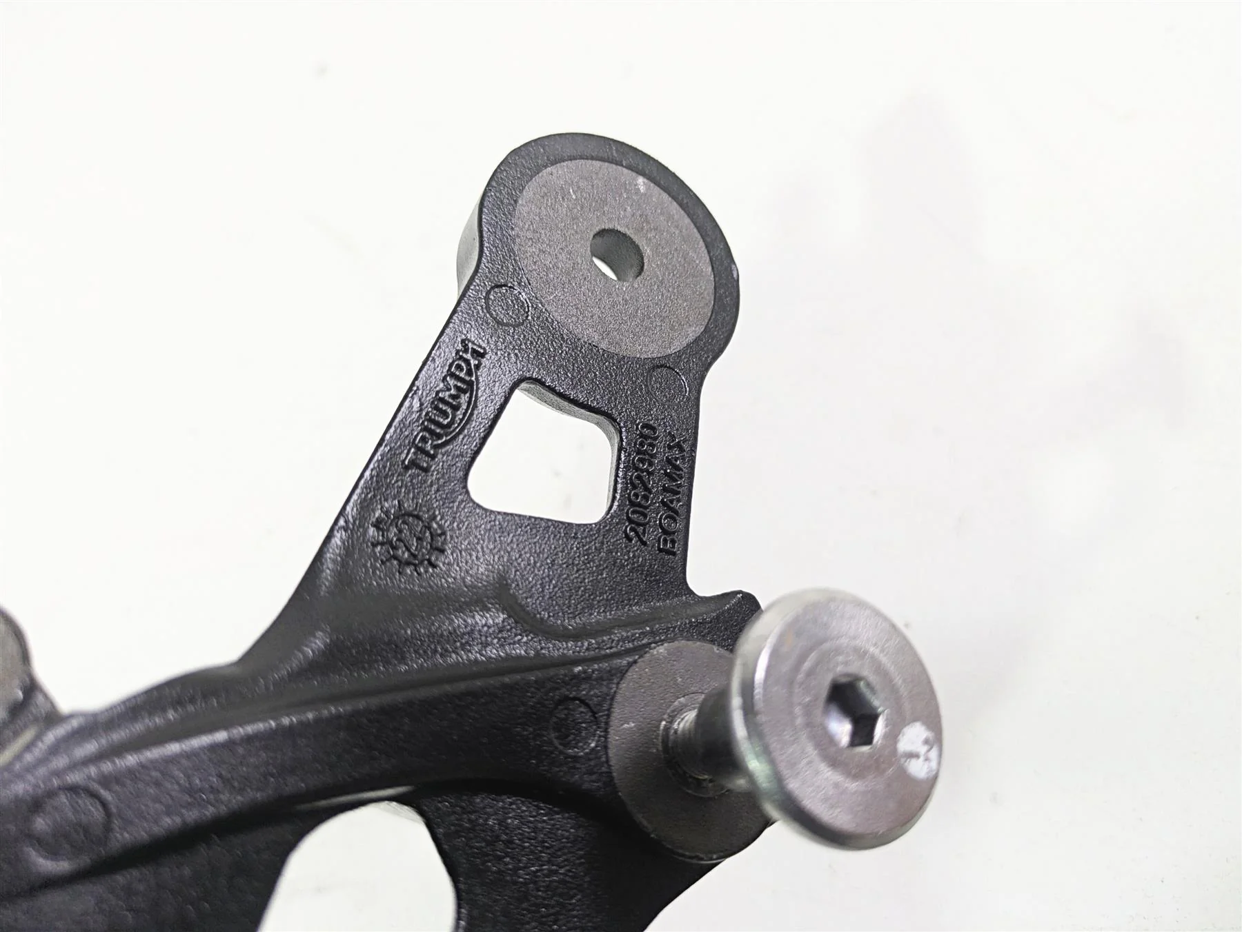 2024 Triumph Street Triple 765 R Right Rider Footpeg & Mount Set T2082980 - Image 6