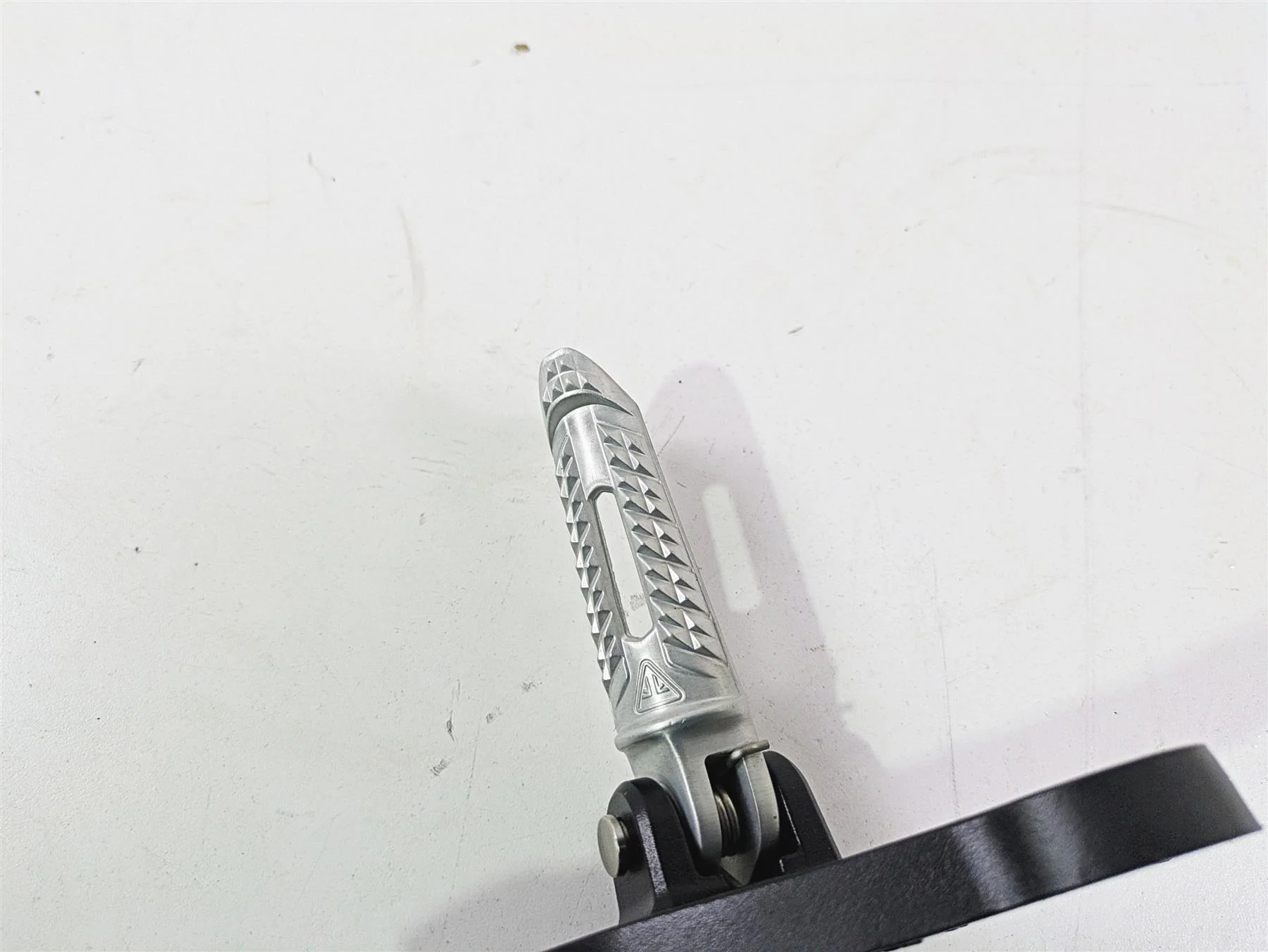 2024 Triumph Street Triple 765 R Right Rider Footpeg & Mount Set T2082980 - Image 9