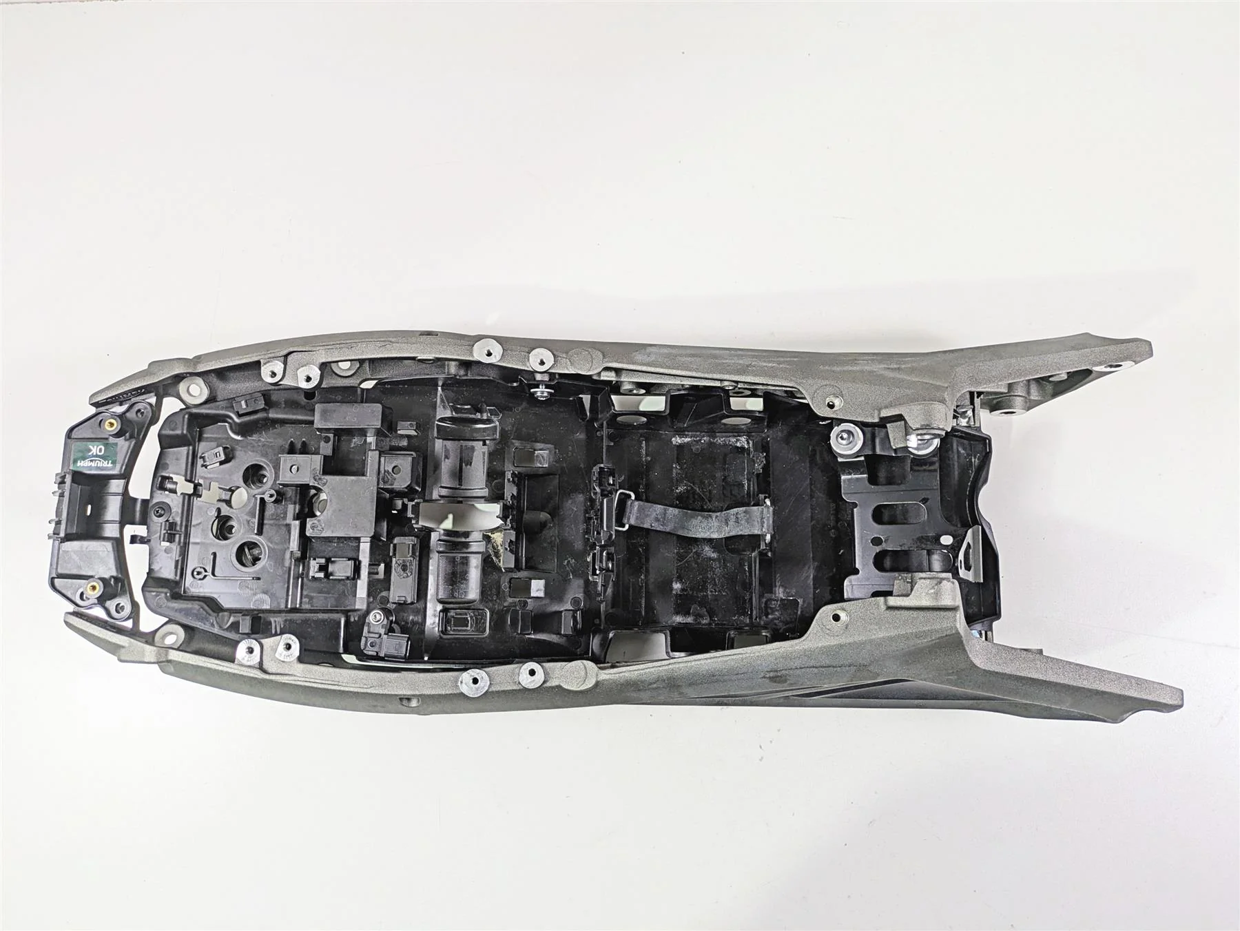 2024 Triumph Street Triple 765 R Subframe Inner Fender Undertail T2073626 - Image 12