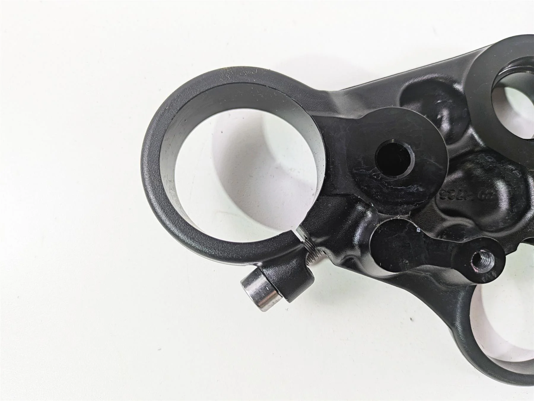 2024 Triumph Street Triple 765 R Upper Triple Tree Steering Clamp T2041726 - Image 8
