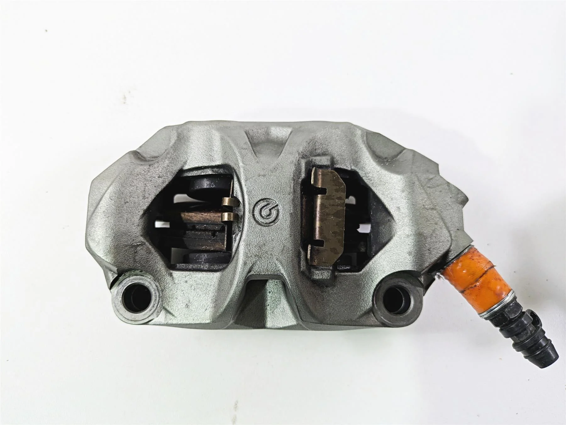 2024 Triumph Tiger 900 GT Brembo M4 Front Brake Caliper Set 101mm T2028670 - Image 6