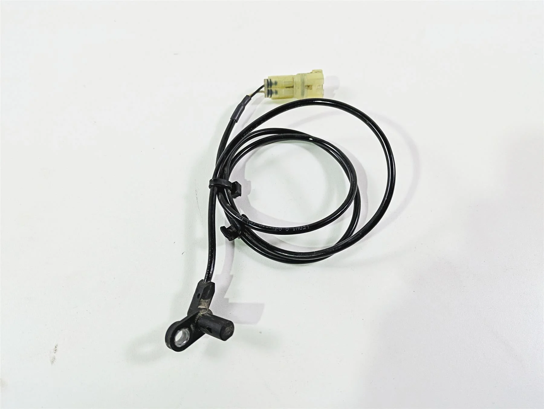 2024 Triumph Tiger 900 GT Front Abs Brake Wheel Speed Sensor T2029935 - Image 4