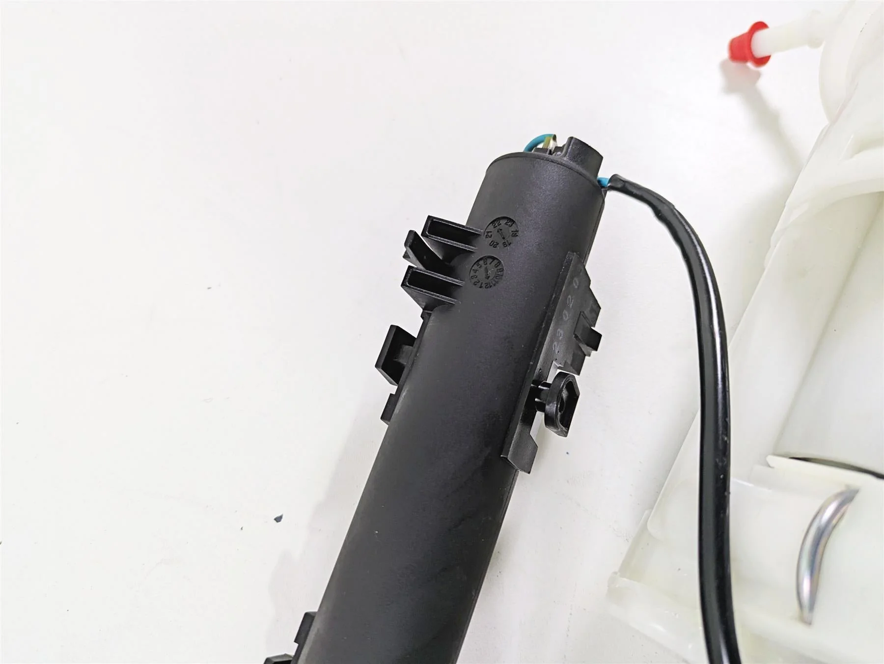 2024 Triumph Tiger 900 GT Fuel Gas Petrol Pump - Tested T2400735 - Image 10