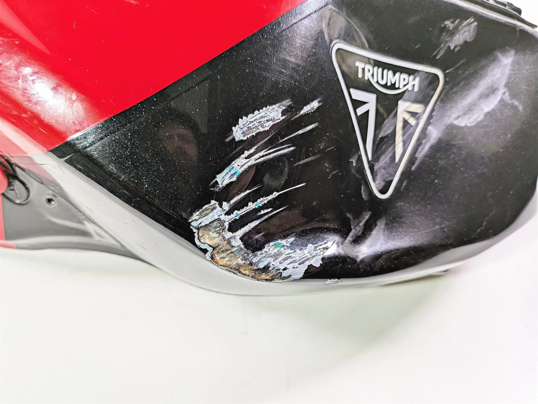 2024 Triumph Tiger 900 GT Fuel Gas Petrol Tank Reservoir - Dented T2402662 - Image 6
