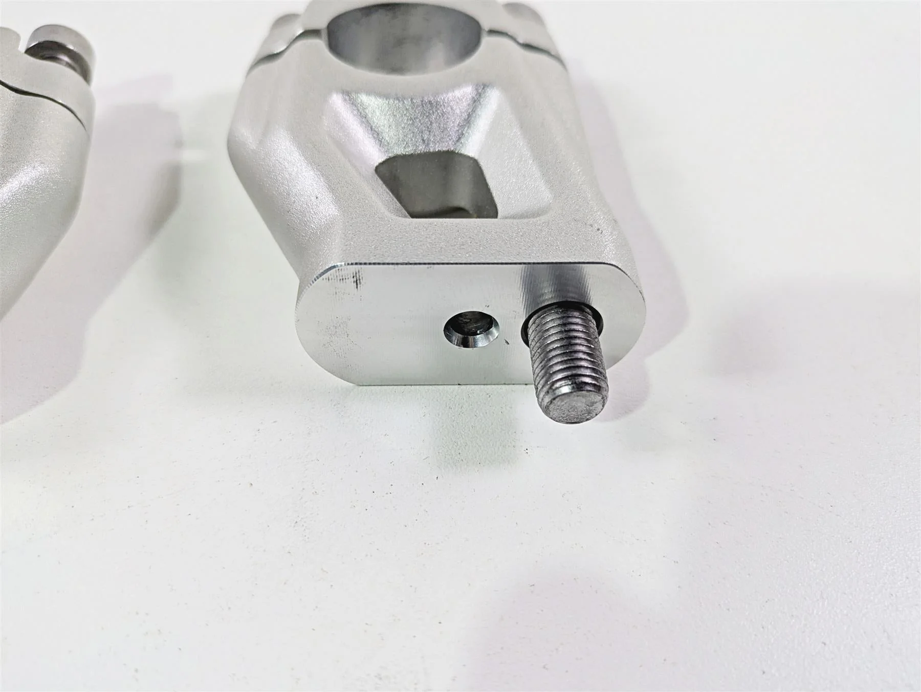 2024 Triumph Tiger 900 GT Handlebar Riser Holder Clamp Set T2040813 - Image 5