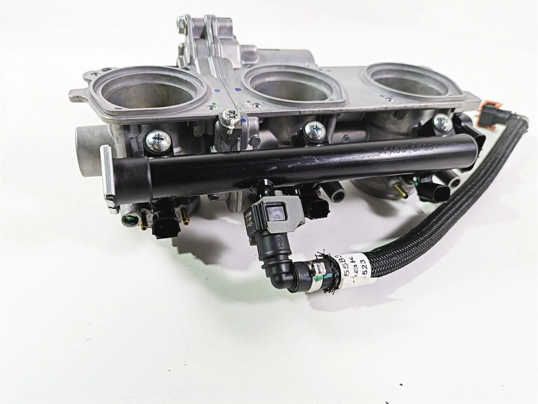 2024 Triumph Tiger 900 GT Keihin Throttle Body Fuel Injection Set T1243400 - Image 12