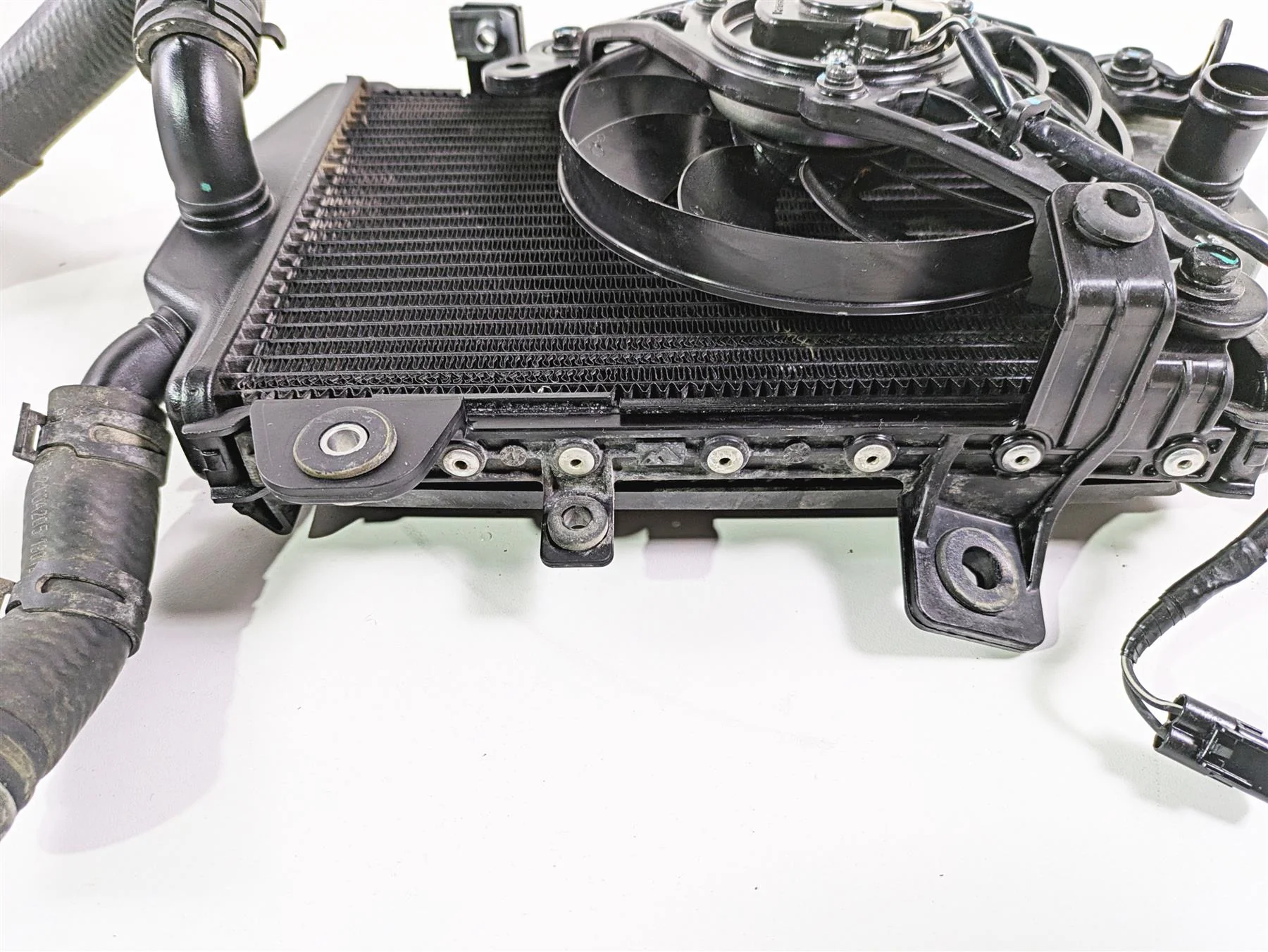 2024 Triumph Tiger 900 GT Left Radiator Fan Reservoir Hoses - Read T2104610 - Image 10