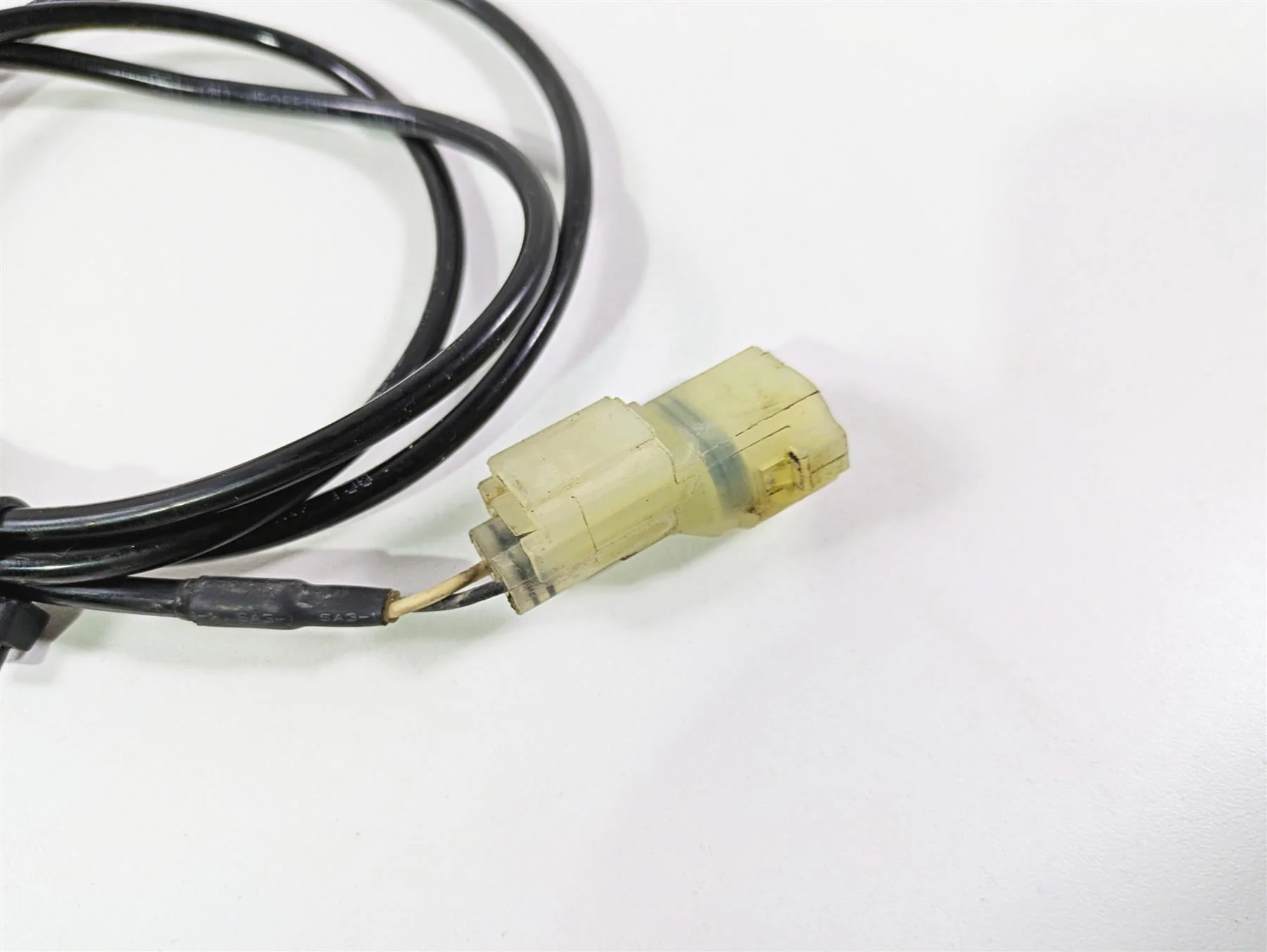 2024 Triumph Tiger 900 GT Rear Abs Brake Wheel Speed Sensor T2029935 - Image 5
