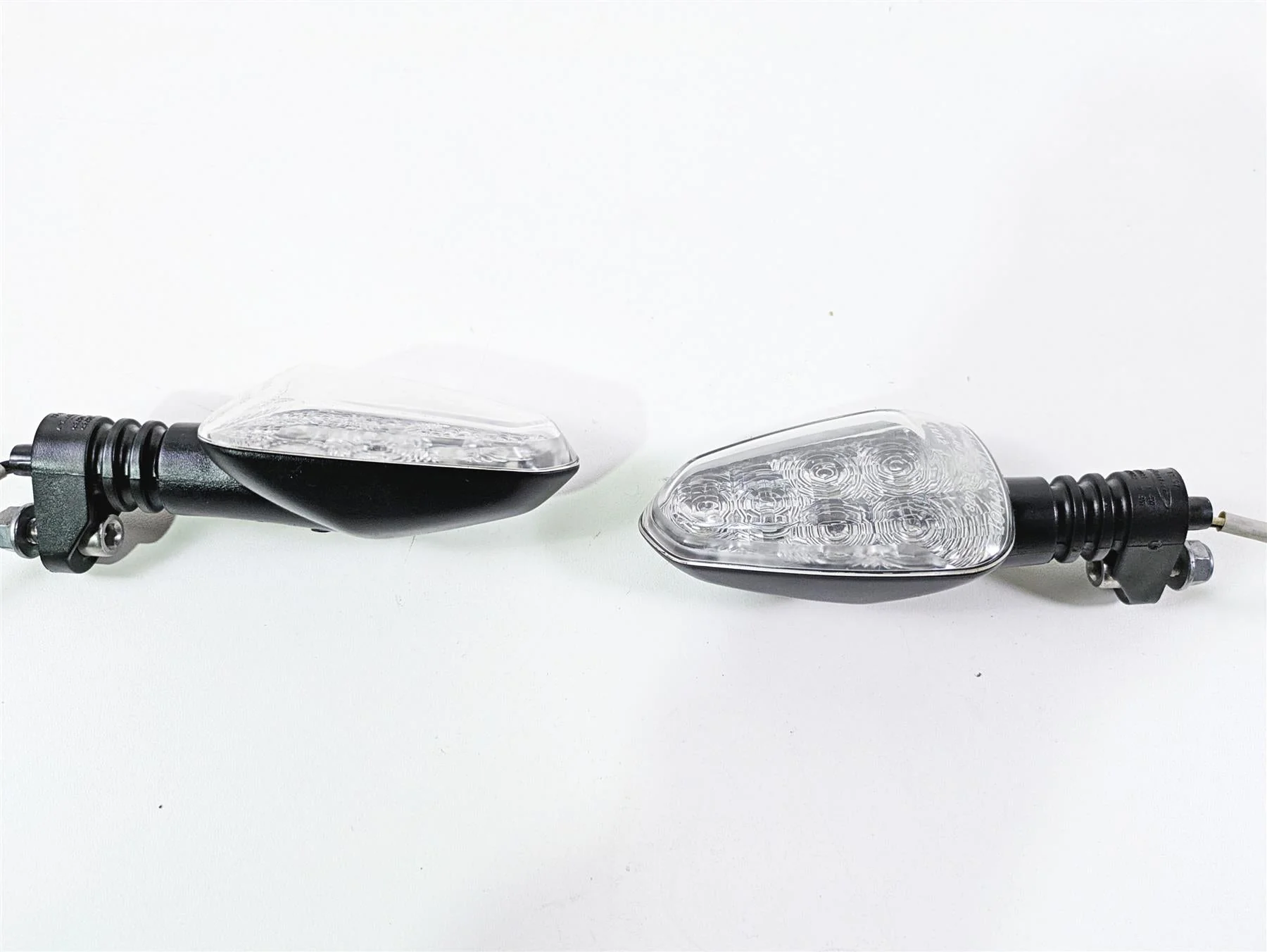 2024 Triumph Tiger 900 GT Rear Blinker Turn Signal Set T2707333 - Image 4