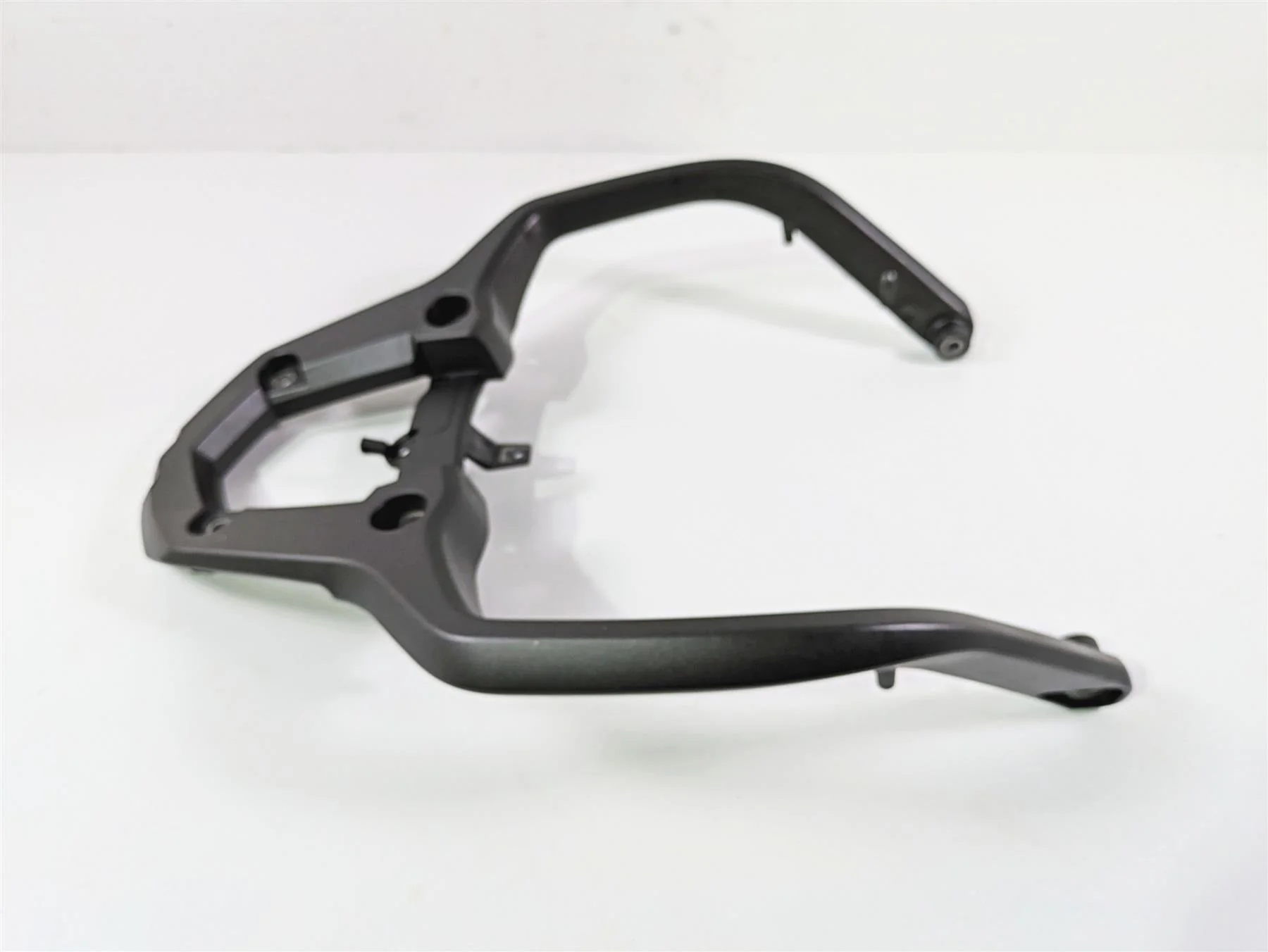 2024 Triumph Tiger 900 GT Rear Passenger Grab Handle Luggage Rack T2310732 - Image 4