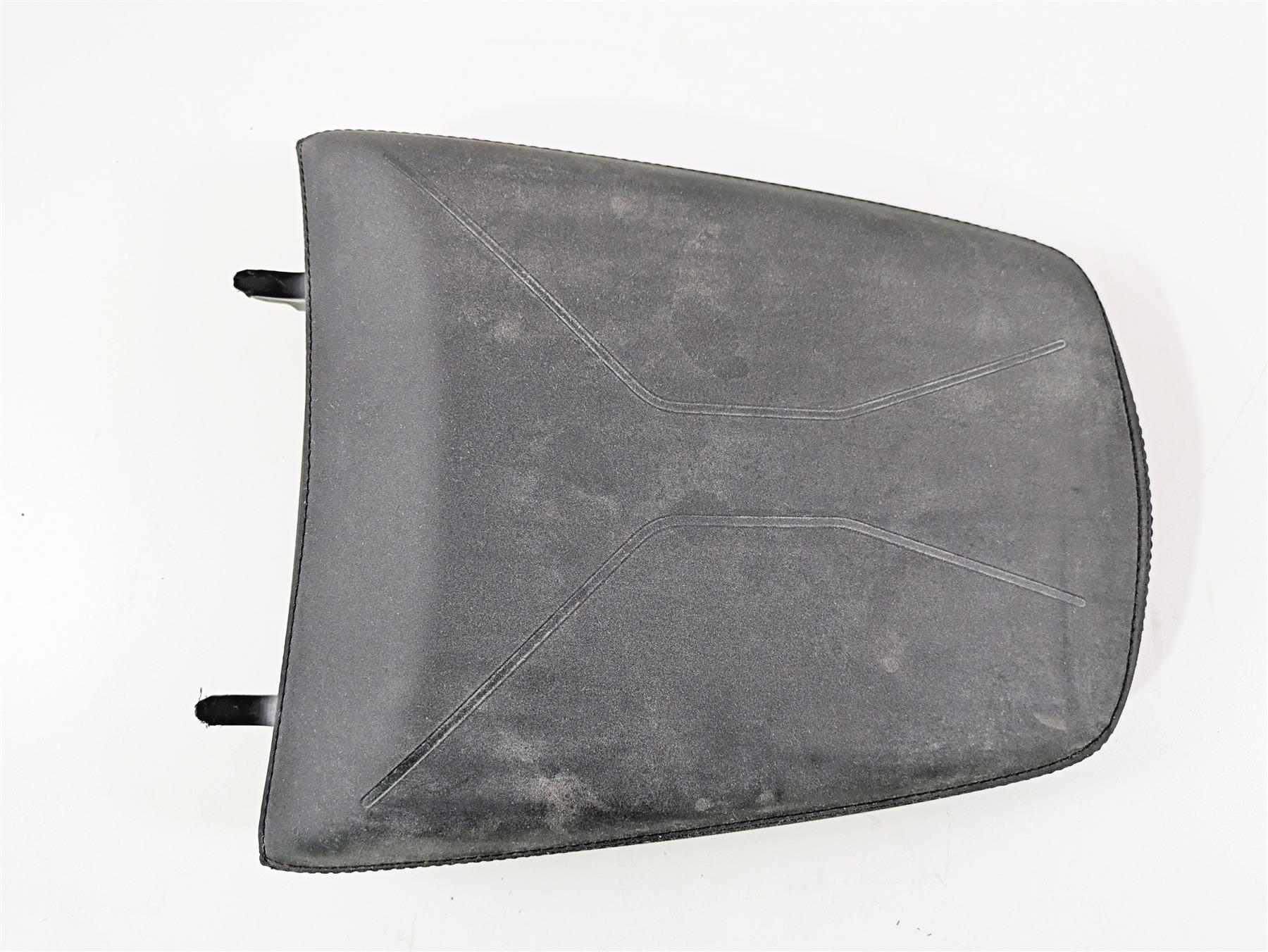 2024 Triumph Tiger 900 GT Rear Passenger Seat Saddle Comfort 2 tone T2311981 - Image 5