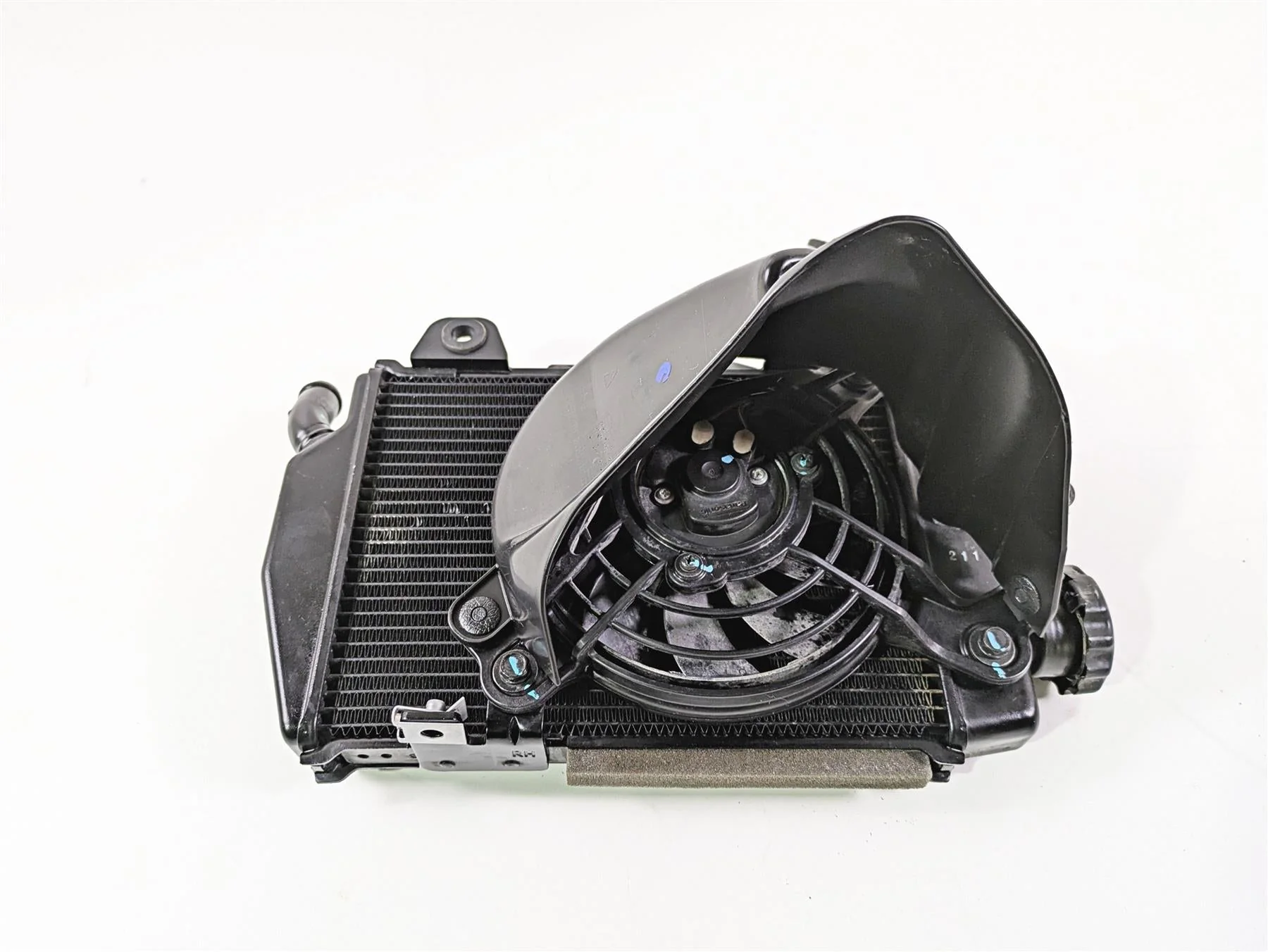 2024 Triumph Tiger 900 GT Right Radiator Fan Reservoir Hoses T2104600 T2104201 - Image 2