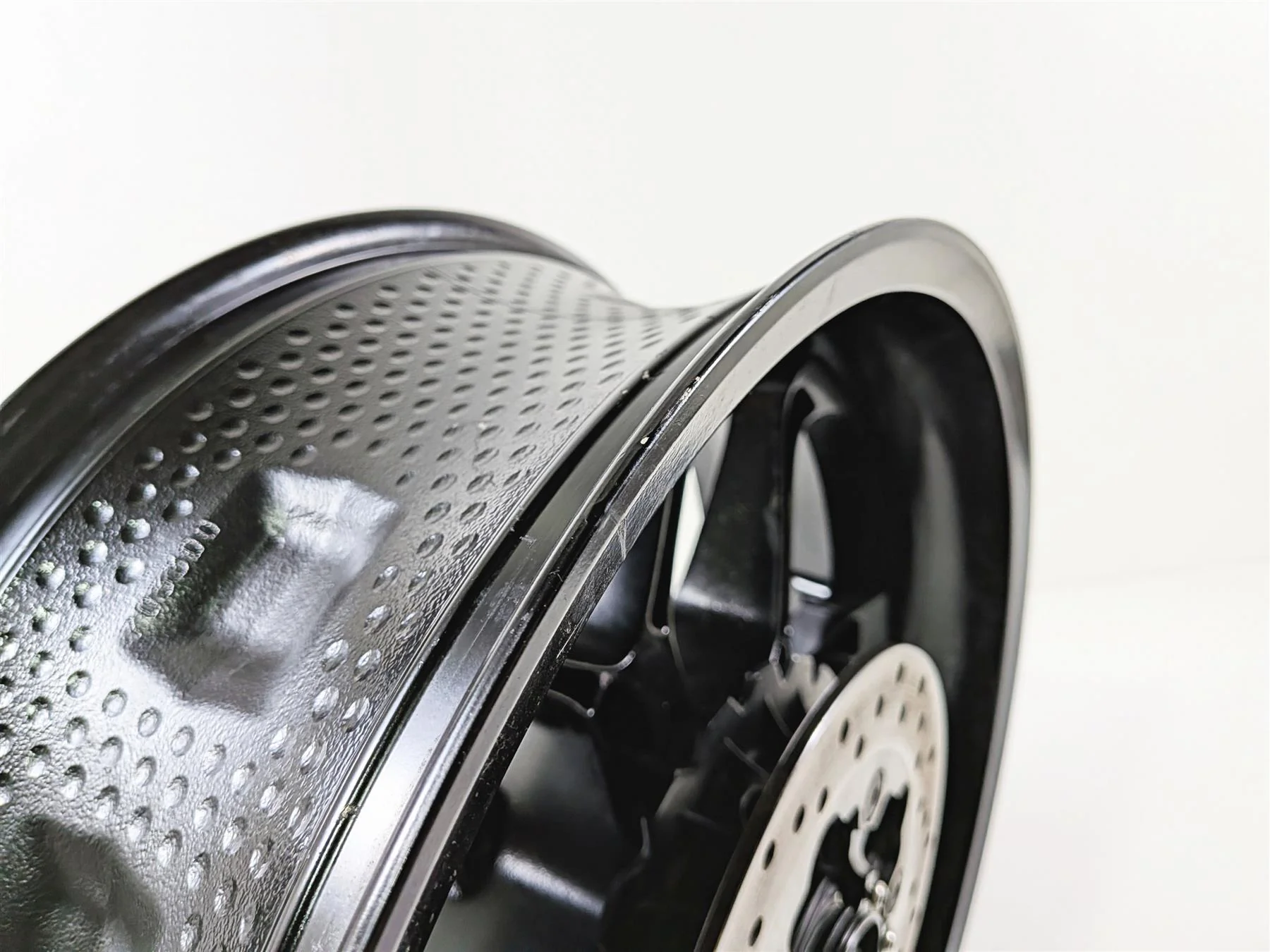 2024 Yamaha YZF R1 RN65 17x6 Rear Wheel Rim - Runout B3L-25338-00 - Image 10