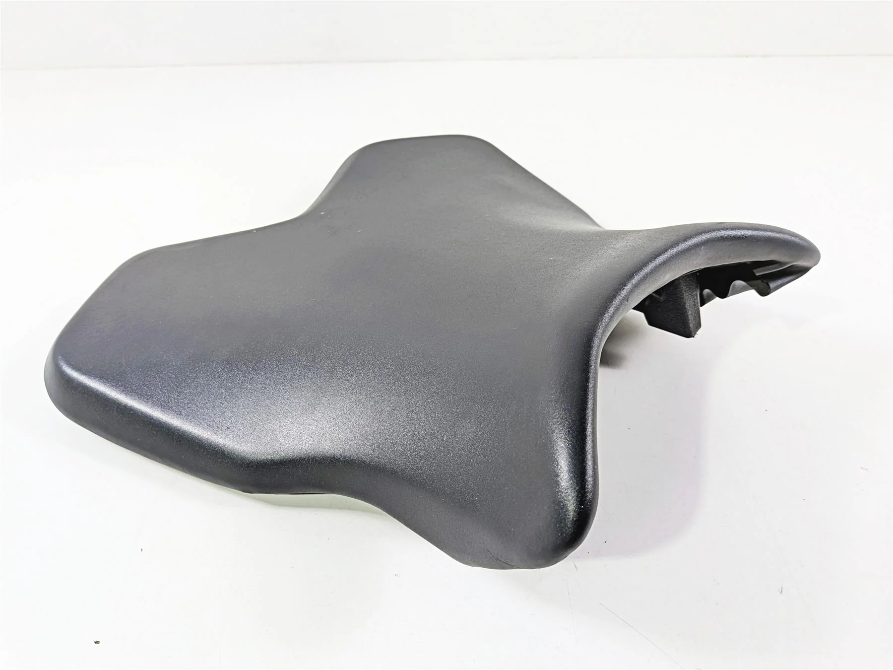 2024 Yamaha YZF R1 RN65 Front Rider Driver Saddle Seat 2CR-24710-01-00 - Image 10