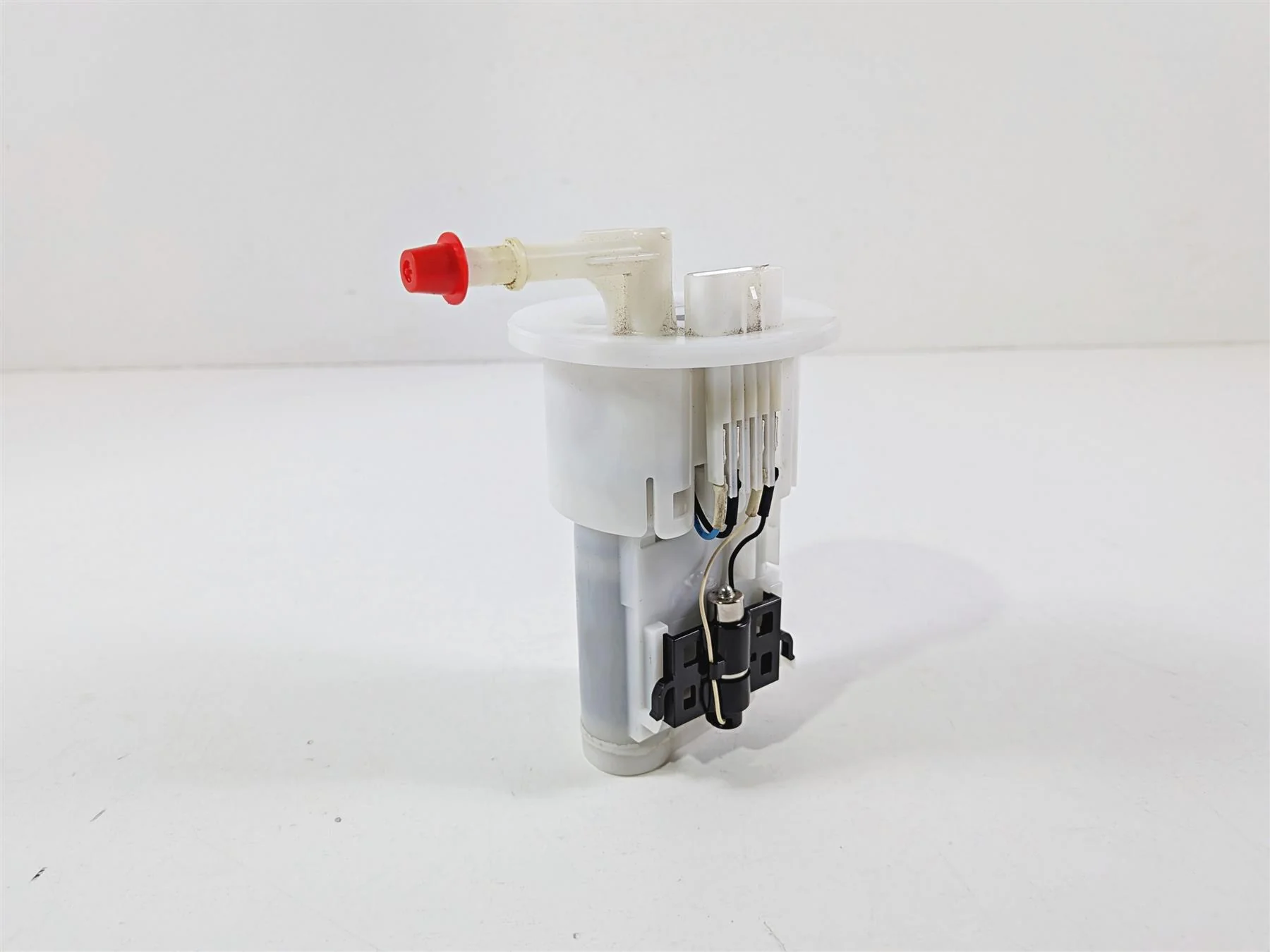 2024 Yamaha YZF R1 RN65 Fuel Gas Petrol Pump - Tested 2CR-13907-01-00 - Image 11