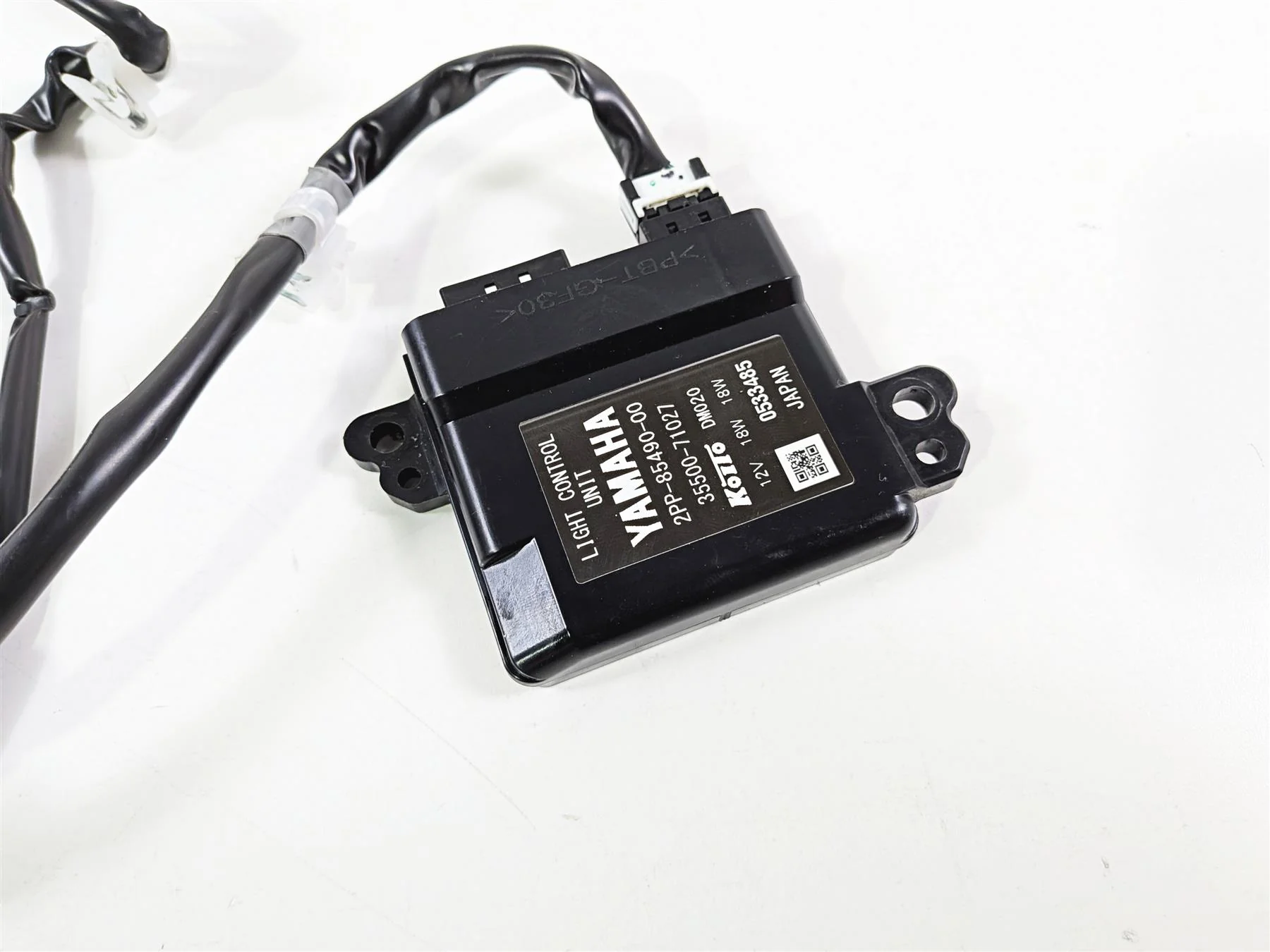 2024 Yamaha YZF R1 RN65 Headlight Head Lamp Lens & Module Set B3L-84300-00-00 - Image 6