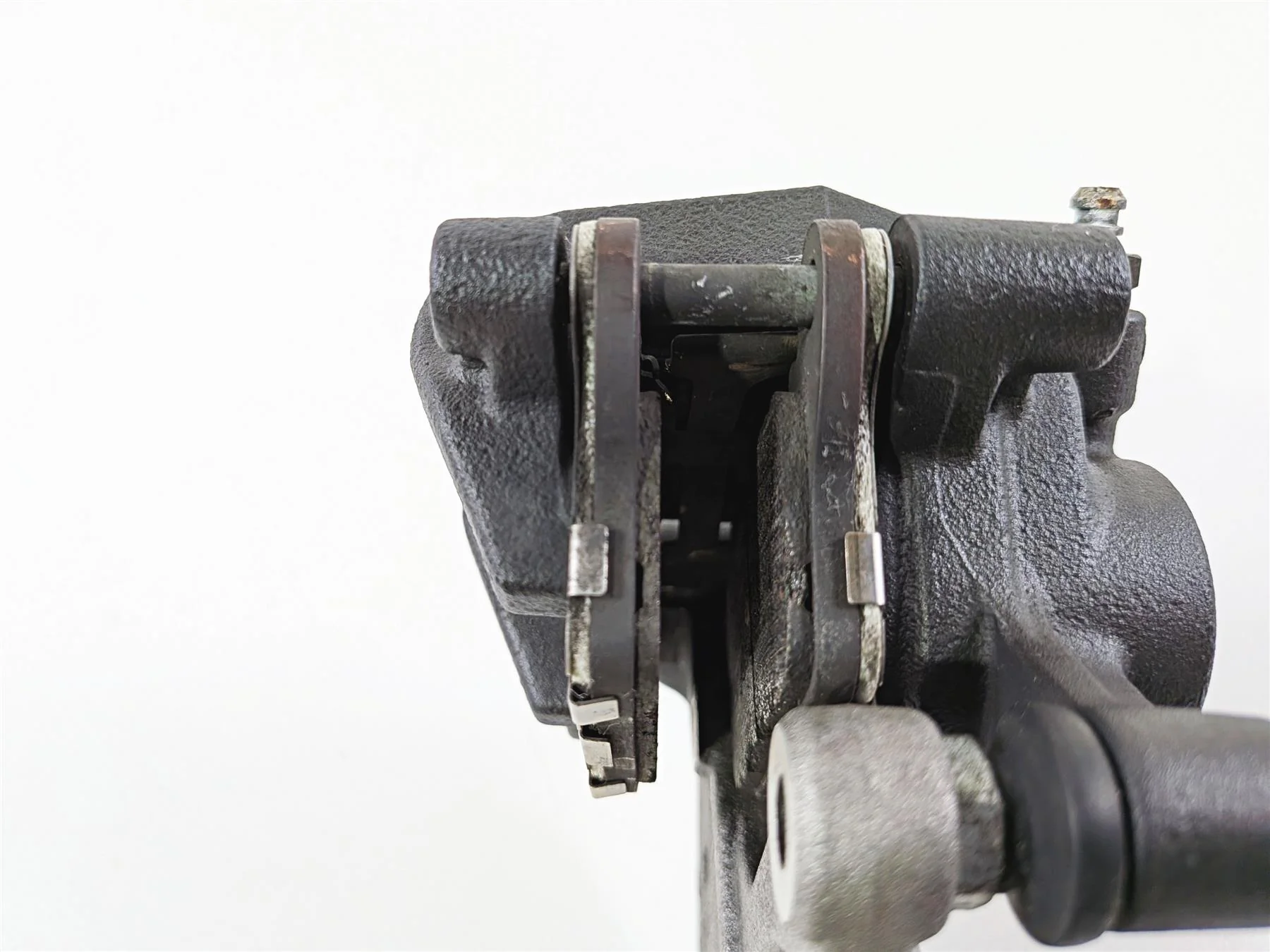 2024 Yamaha YZF R1 RN65 Nissin Rear Brake Caliper & Bracket 2CR-2580W-00-00 - Image 10