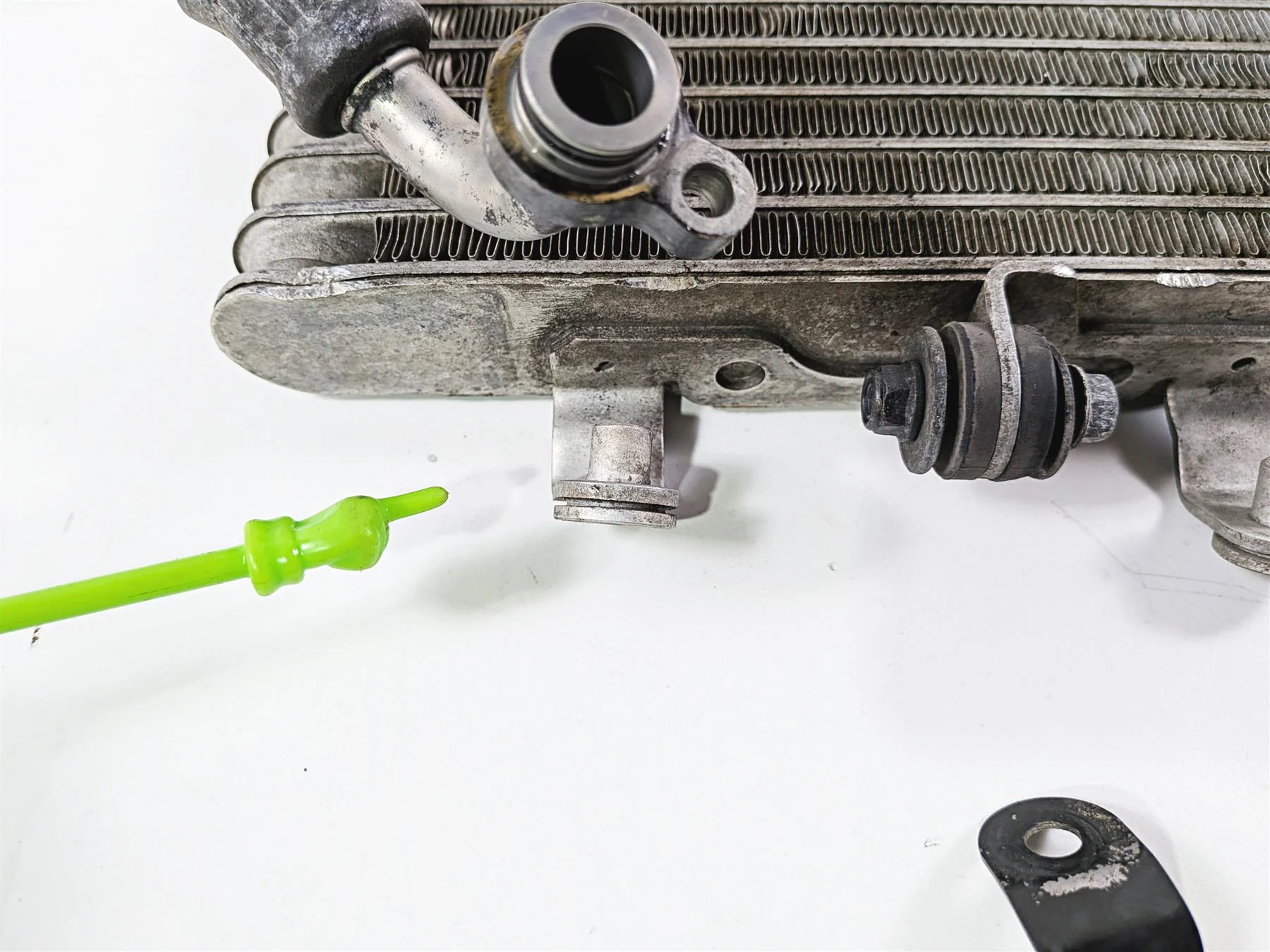 2024 Yamaha YZF R1 RN65 Oil Cooler + Lines & Guard 2CR-13470-00-00 - Image 9