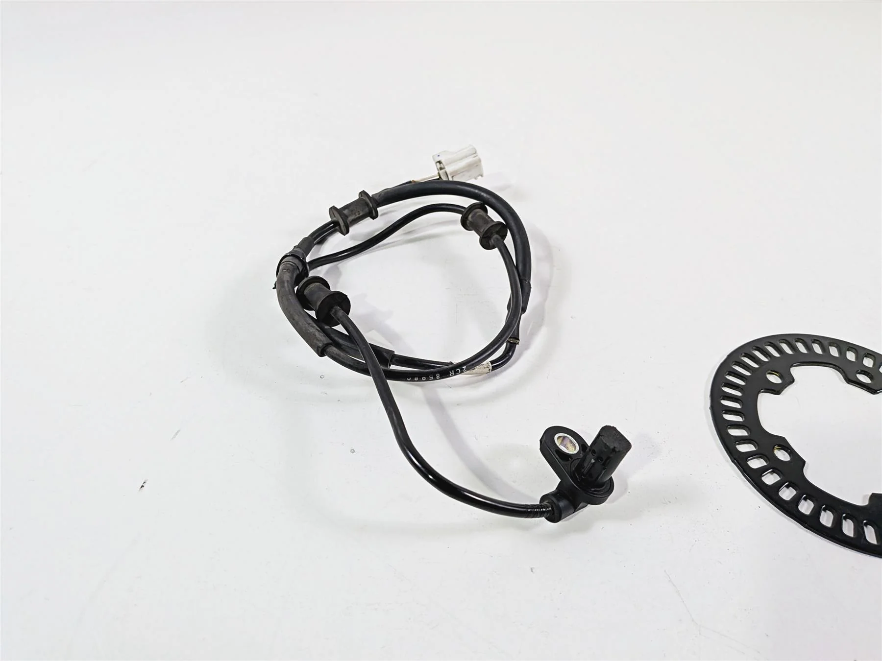 2024 Yamaha YZF R1 RN65 Rear Abs Brake Wheel Speed Sensor - Read 2CR-85980-01-00 - Image 2