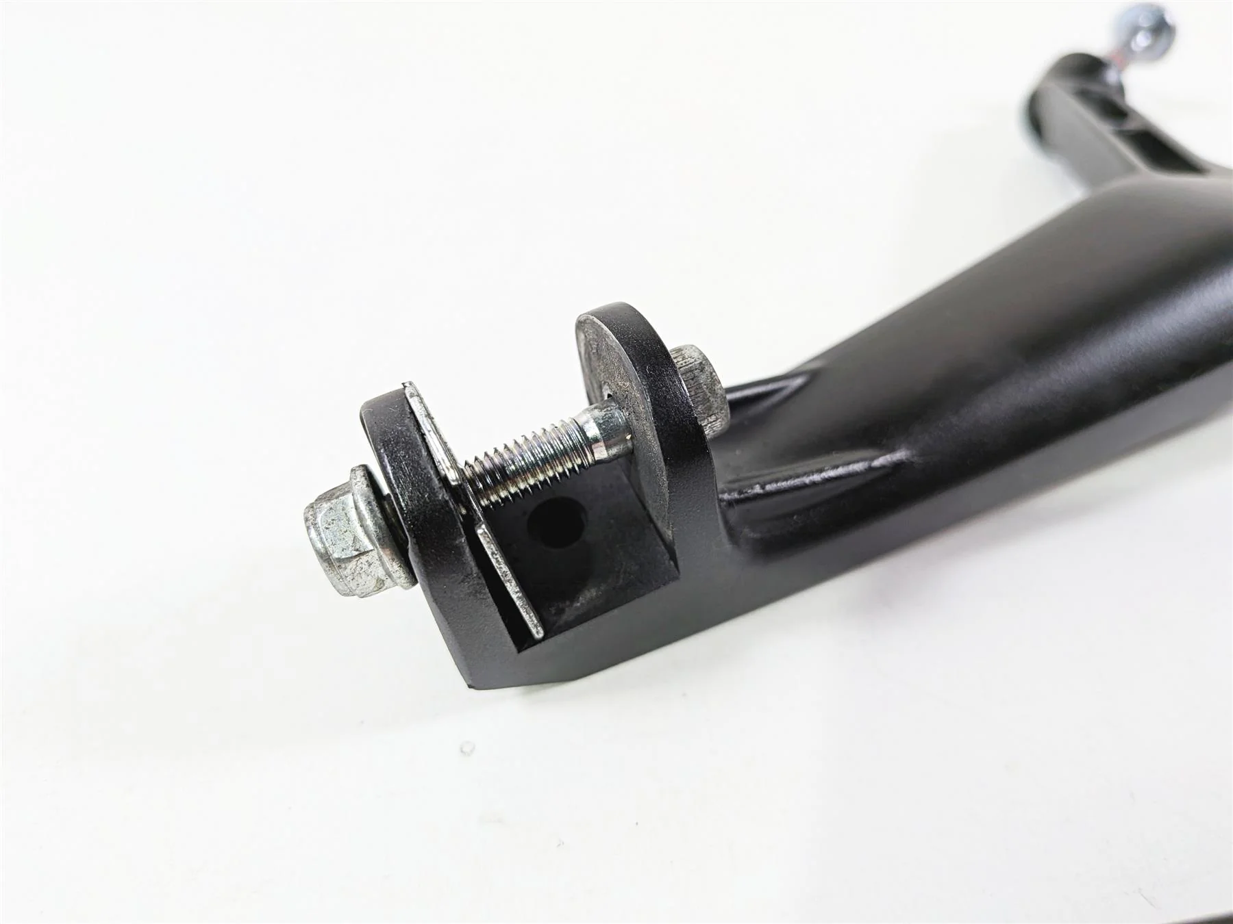 2024 Yamaha YZF R1 RN65 Rear Passenger Footpeg Mounts 2CR-2741L-01-00 - Image 10