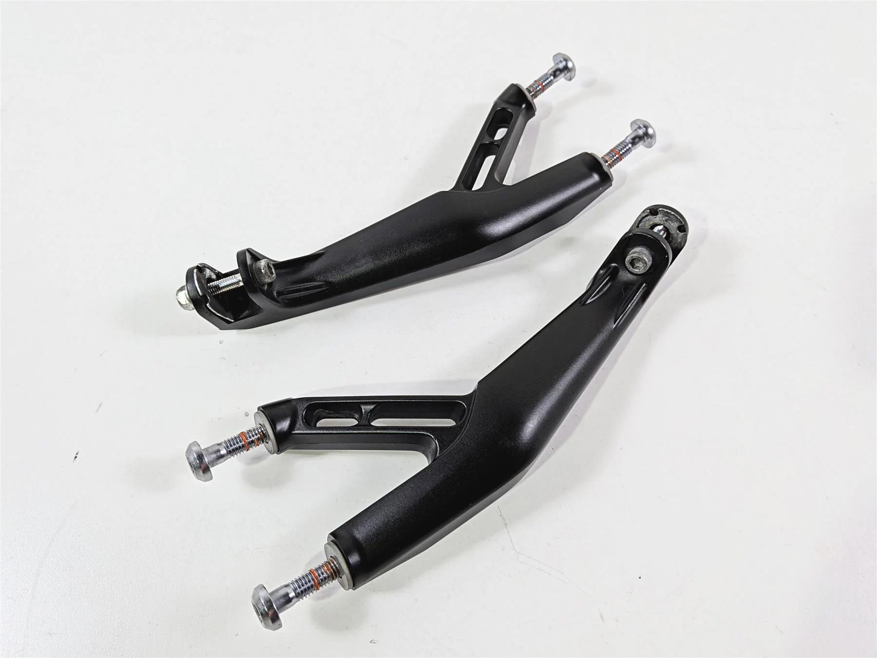 2024 Yamaha YZF R1 RN65 Rear Passenger Footpeg Mounts 2CR-2741L-01-00 - Image 11