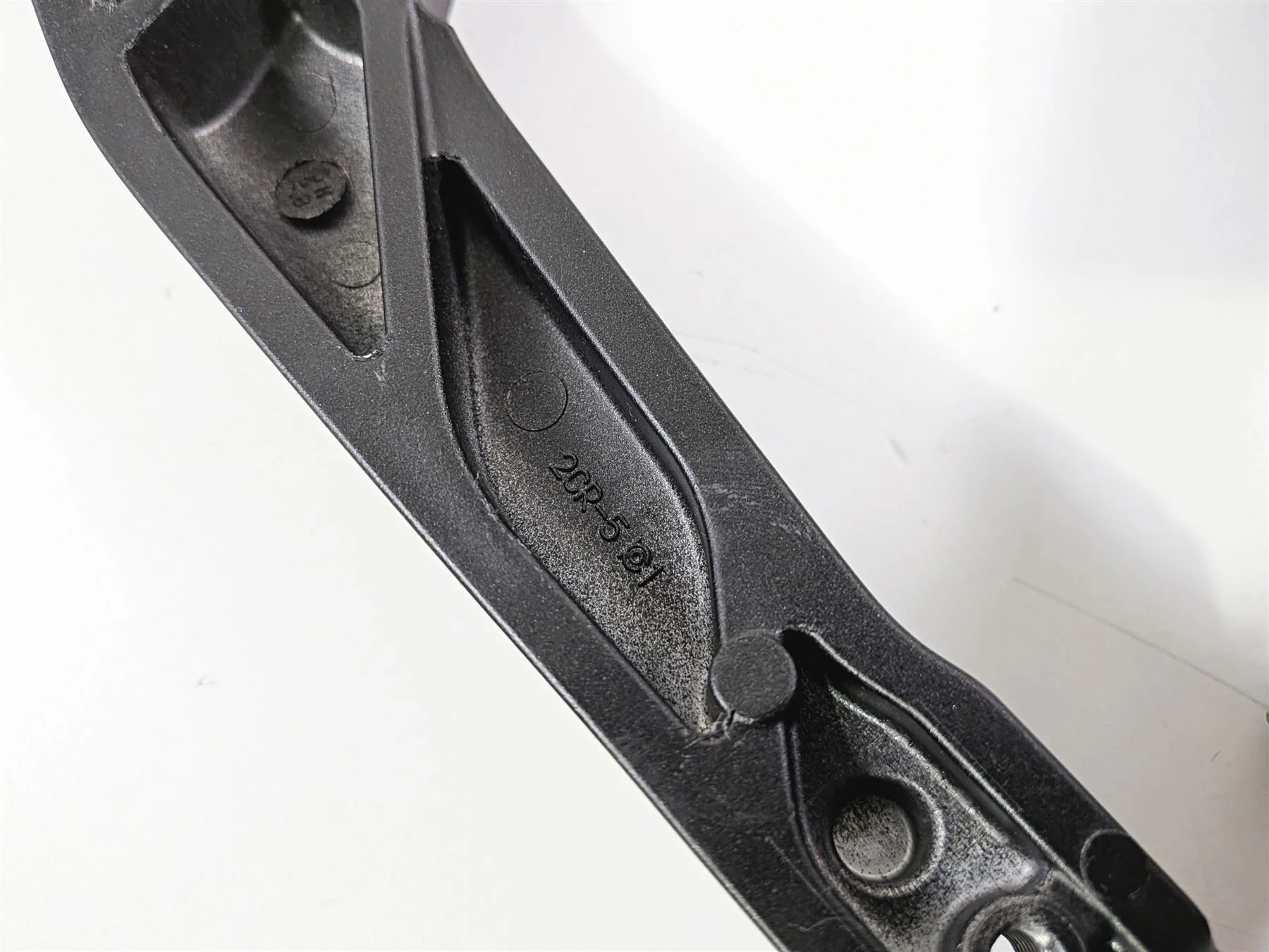 2024 Yamaha YZF R1 RN65 Rear Passenger Footpeg Mounts 2CR-2741L-01-00 - Image 8
