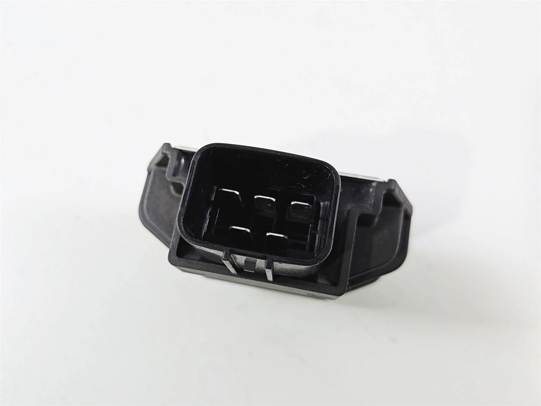 2024 Yamaha YZF R1 RN65 Rectifier Voltage Regulator FH022BA 2CR-81960-00-00 - Image 8