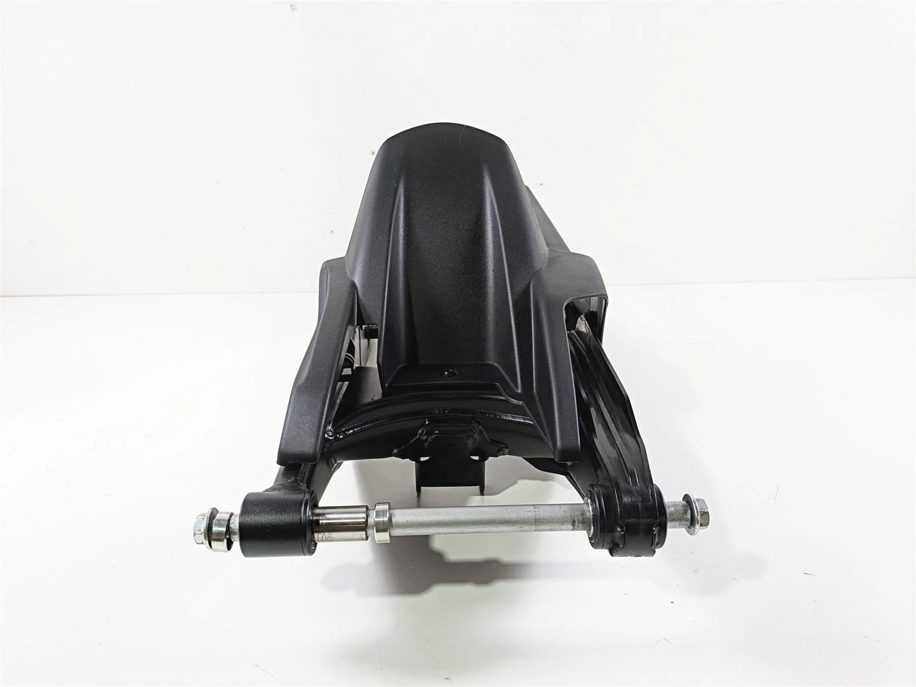 2025 CFMoto 450 SS Rear Swingarm Axle Fender Set 6AQV-060300-1004-0BP00 - Image 3