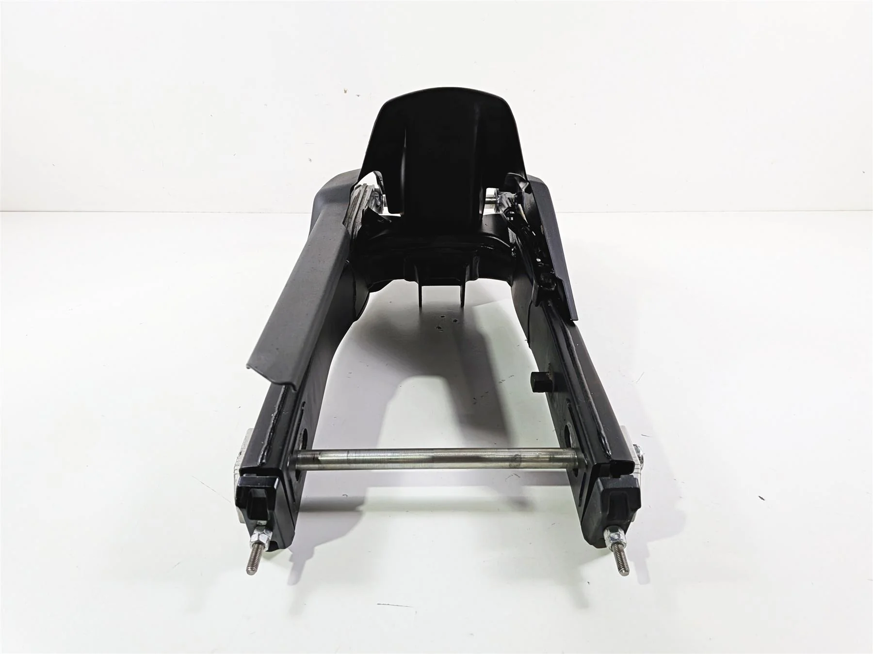 2025 CFMoto 450 SS Rear Swingarm Axle Fender Set 6AQV-060300-1004-0BP00 - Image 5