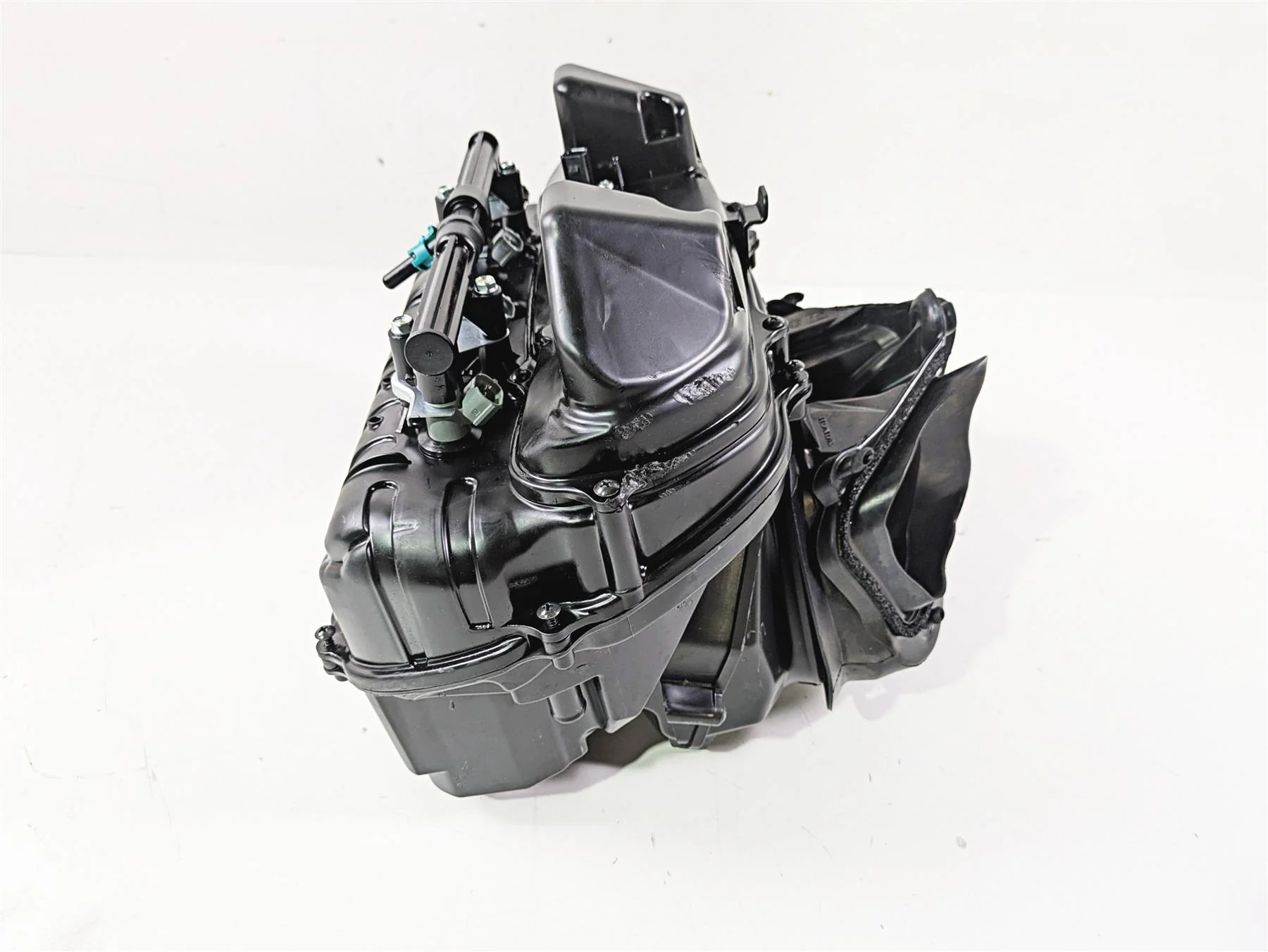 2025 Honda CBR600RR Air Box Cleaner & Upper Injectors  17220-MFJ-D00 - Image 3