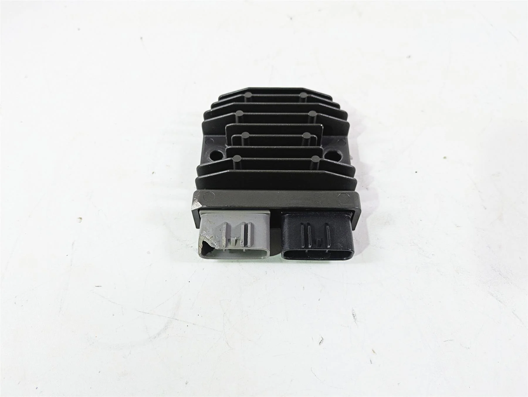 2025 Honda CBR600RR Rectifier Voltage Regulator - Read FH020AA 31600-MGZ-J01 - Image 2