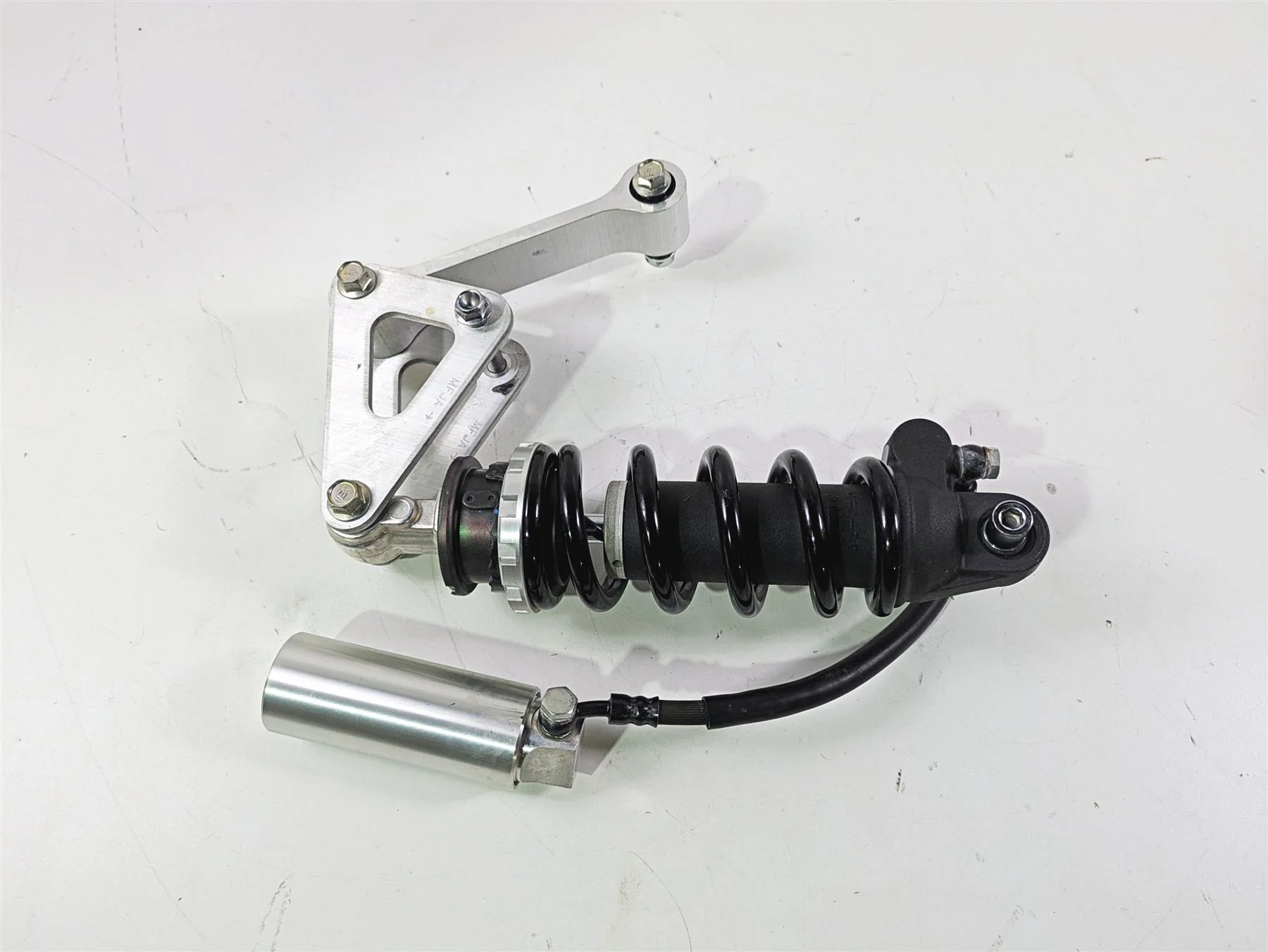 2025 Honda CBR600RR Straight Rear Suspension Shock Damper 52400-MJC-L11 - Image 10