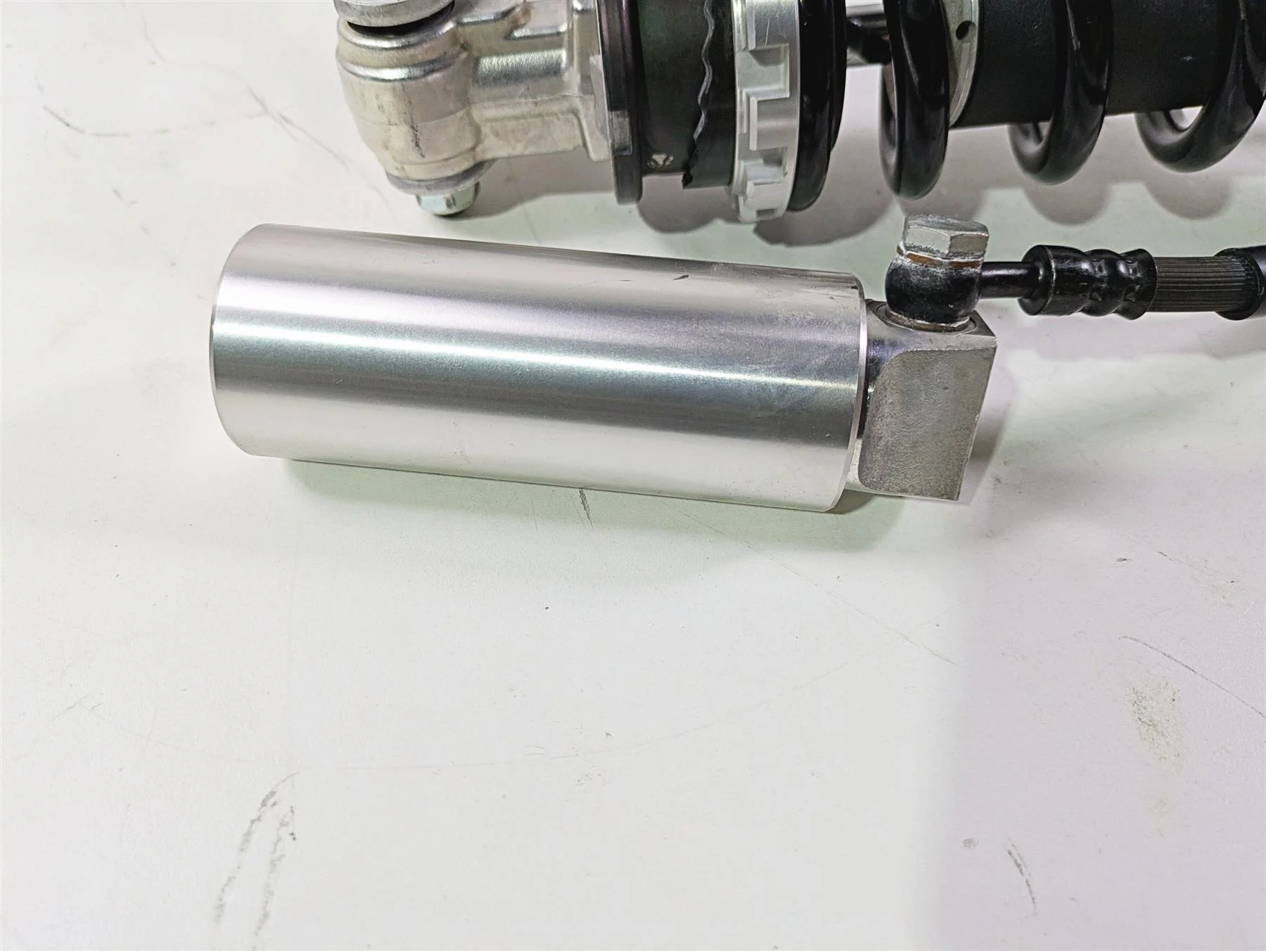2025 Honda CBR600RR Straight Rear Suspension Shock Damper 52400-MJC-L11 - Image 11