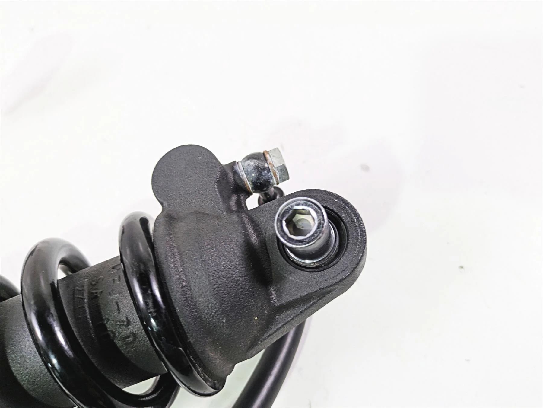 2025 Honda CBR600RR Straight Rear Suspension Shock Damper 52400-MJC-L11 - Image 12